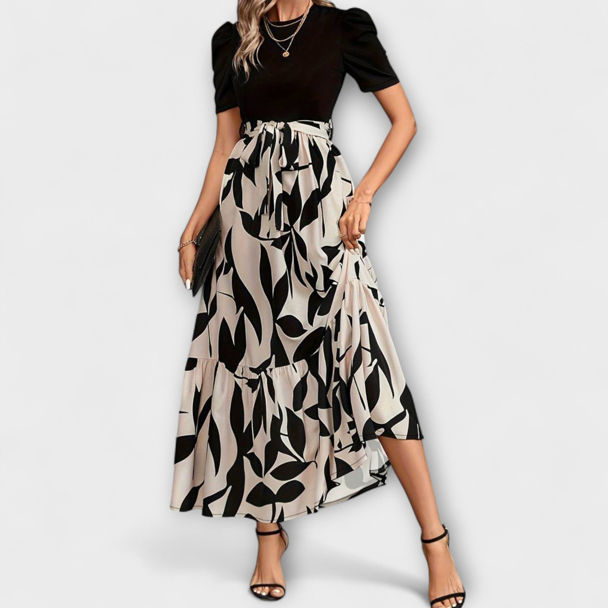 לונה - שמלת קיץ עם הדפס פרחים ופתח עגול