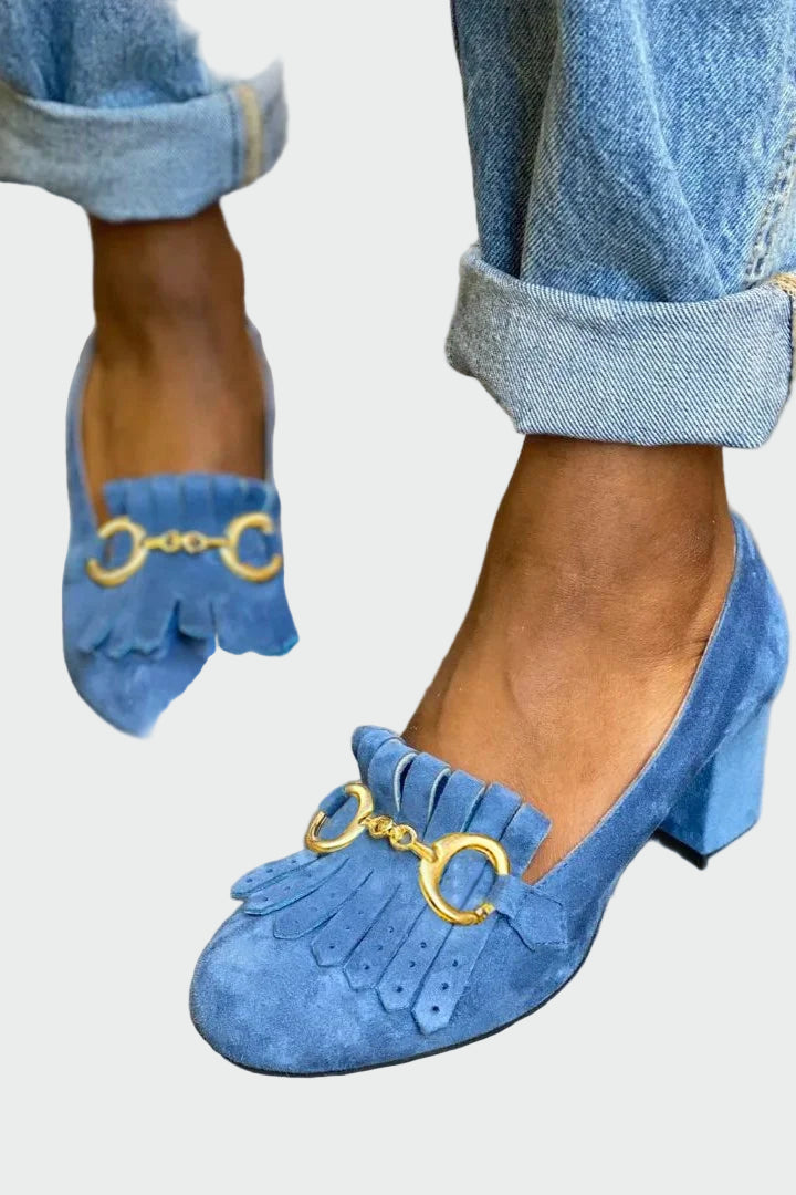 סנדל עם פרטי שולי ופיבוט זהב