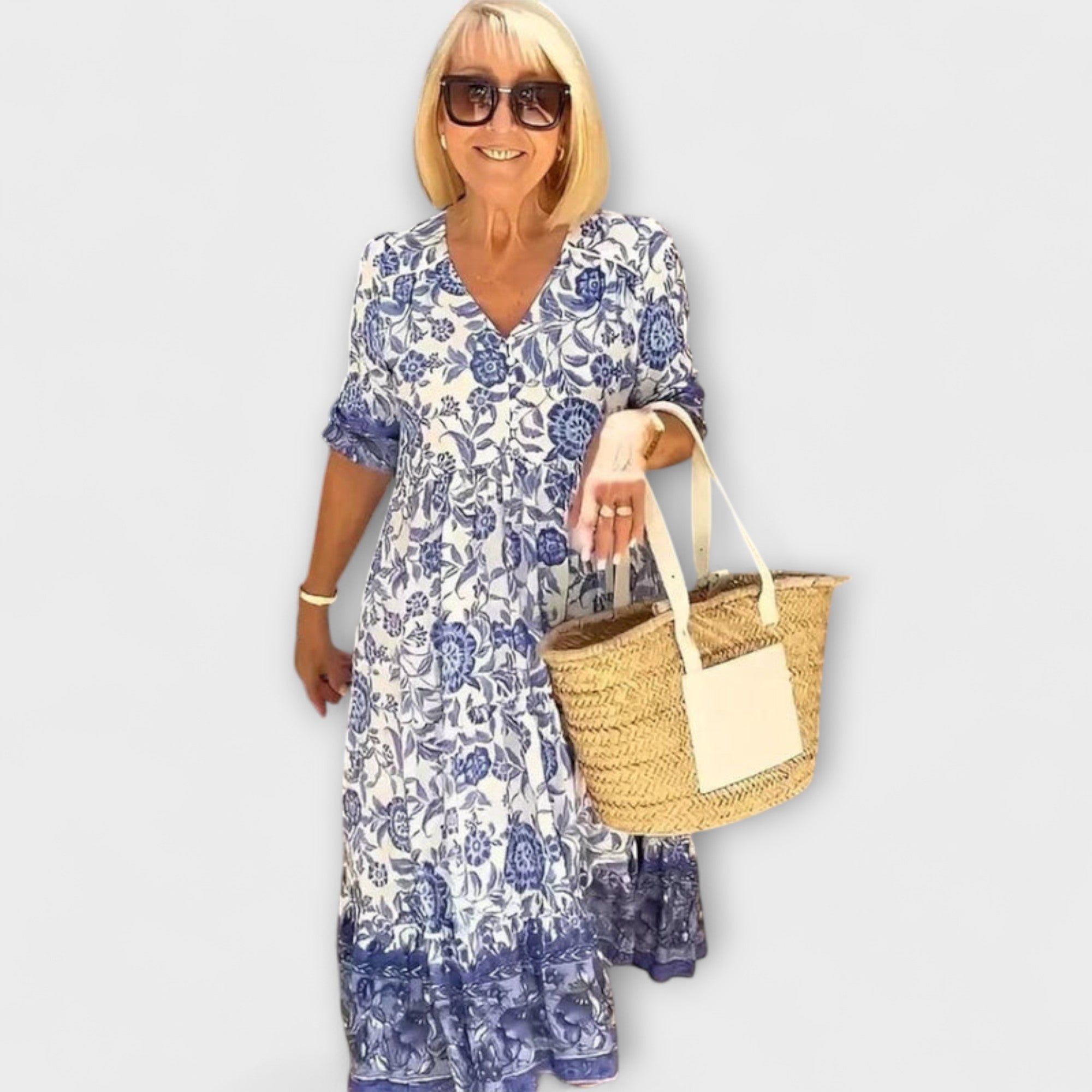 קייטלין - שמלת פרחים אלגנטית עם עיצוב קליל