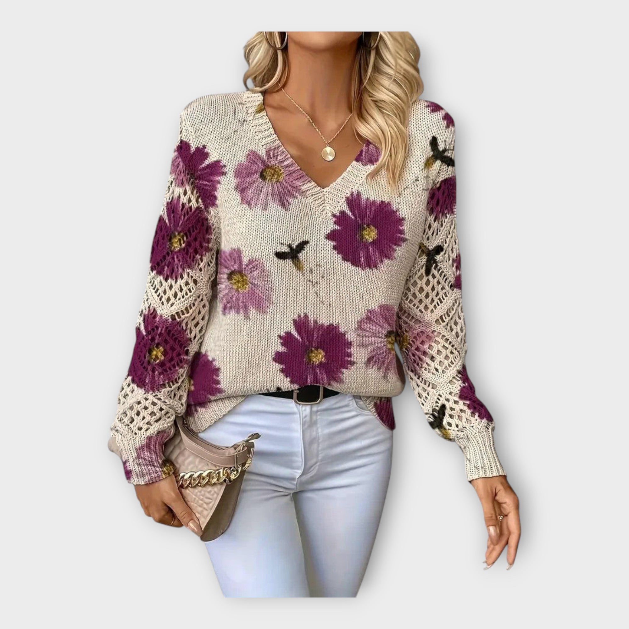 סוודר עם פרטי תחרה