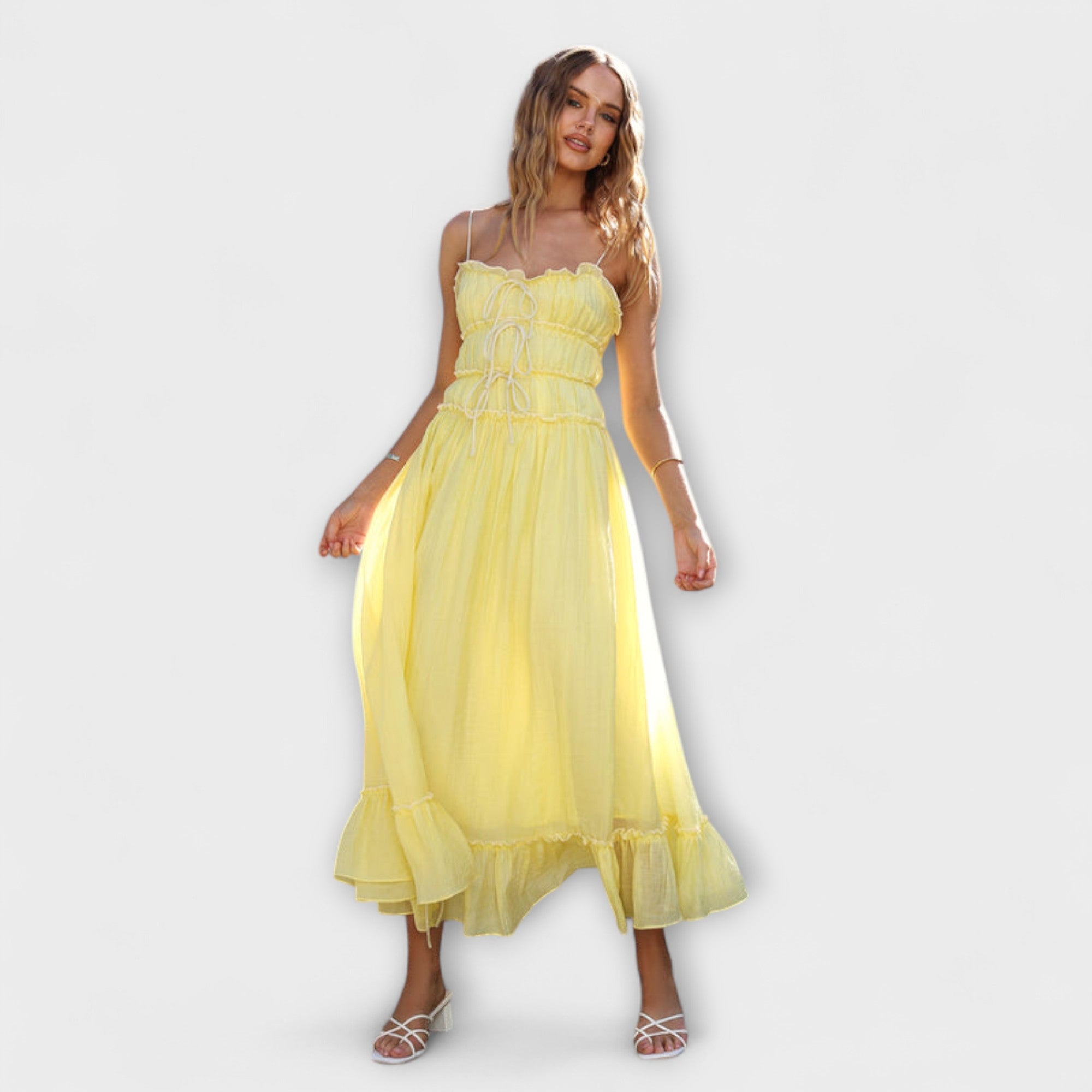 סלין - שמלת מידי ללא שרוולים עם קצוות רפיה