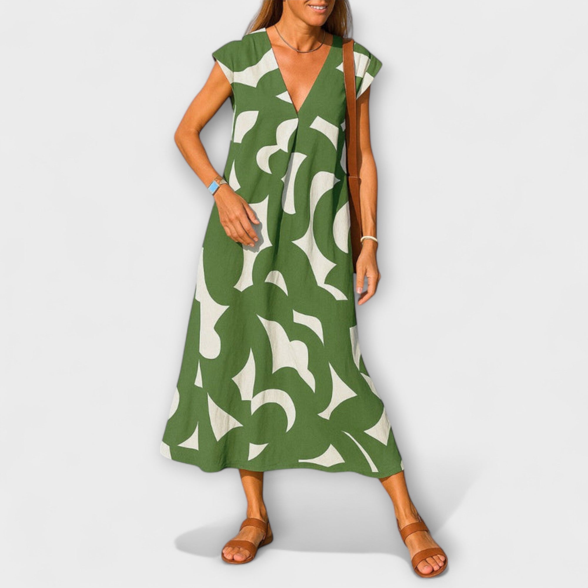 לינאה – שמלה קלה עם צווארון V