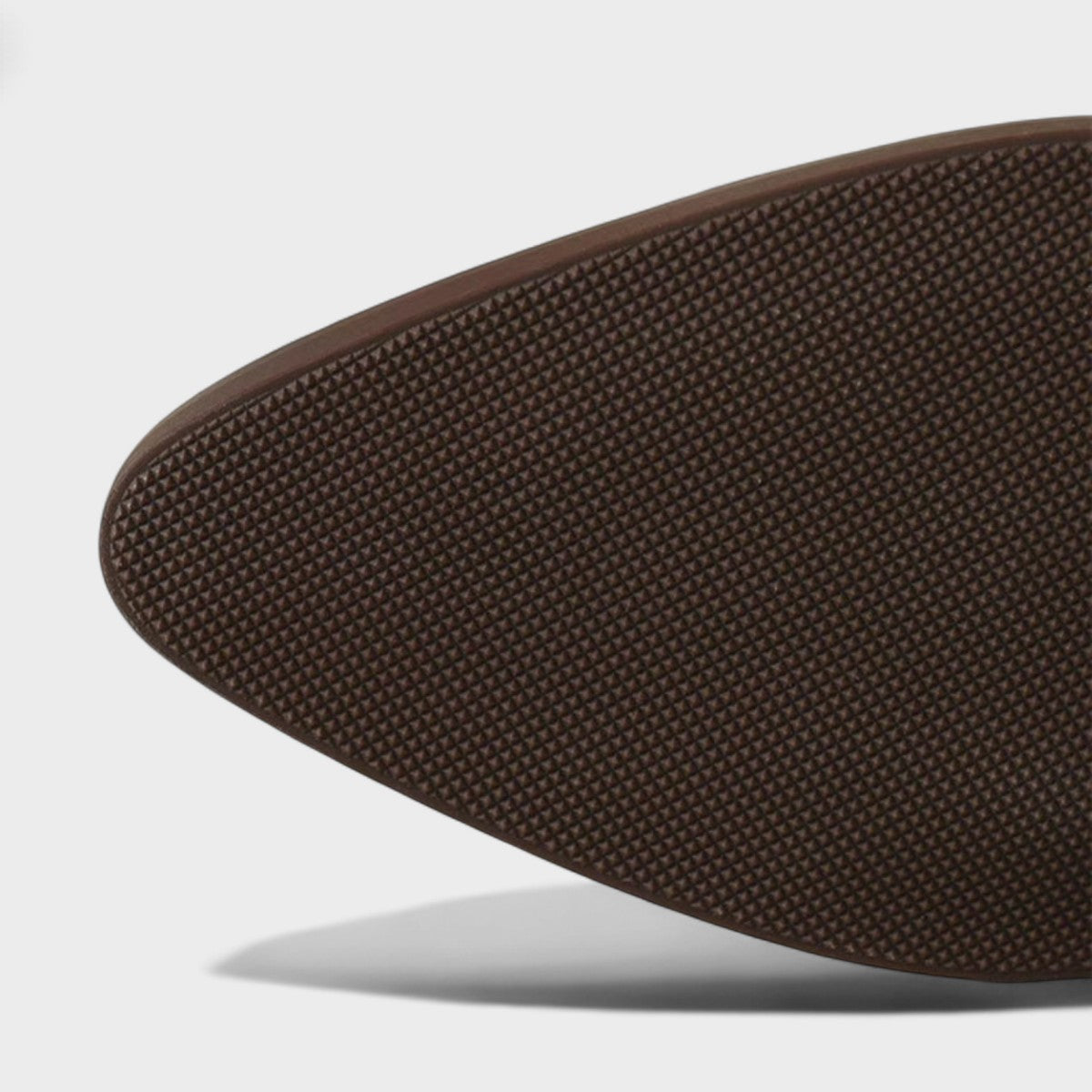 אולגה - מגפי קלאסיים עם עקב נמוך