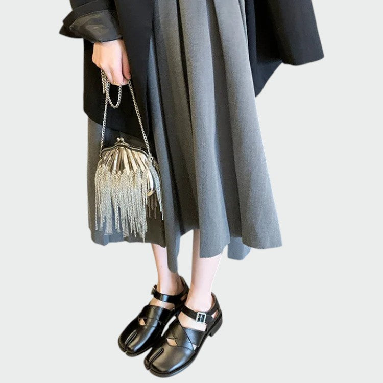 אוליביה - נעלי מרי ג'יין עם רצועת טבי