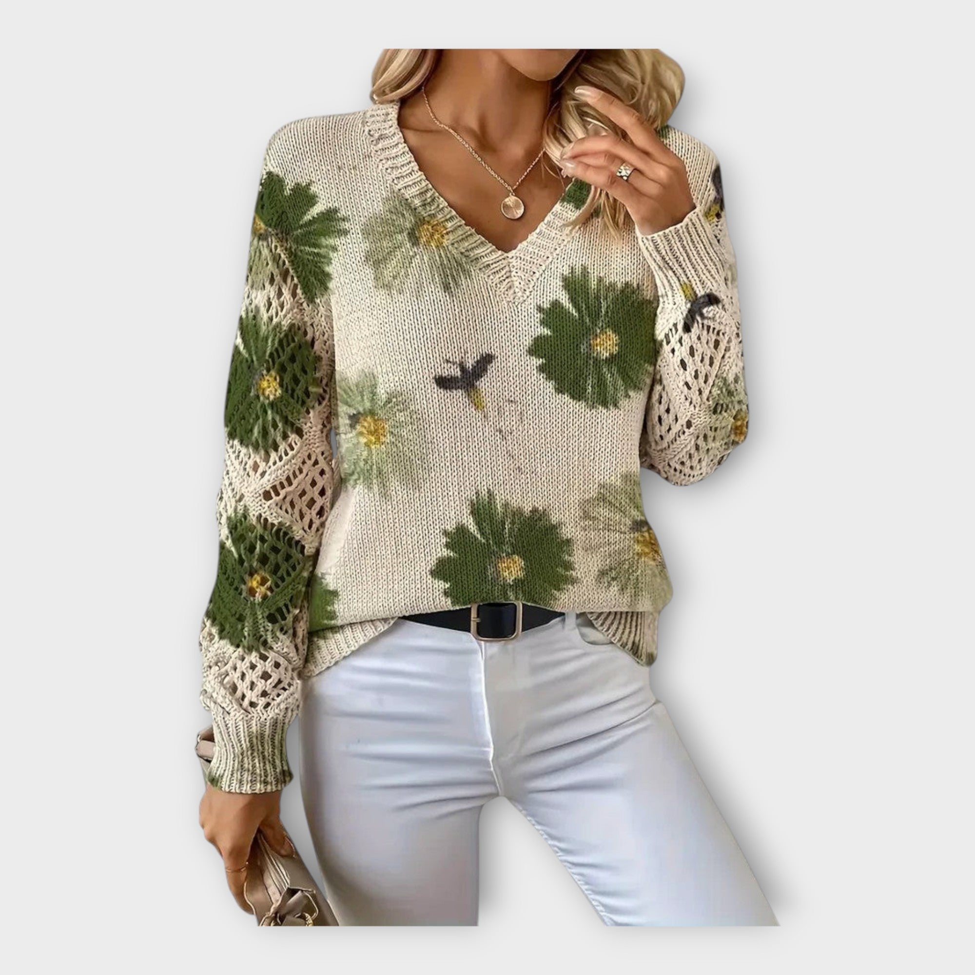 סוודר עם פרטי תחרה