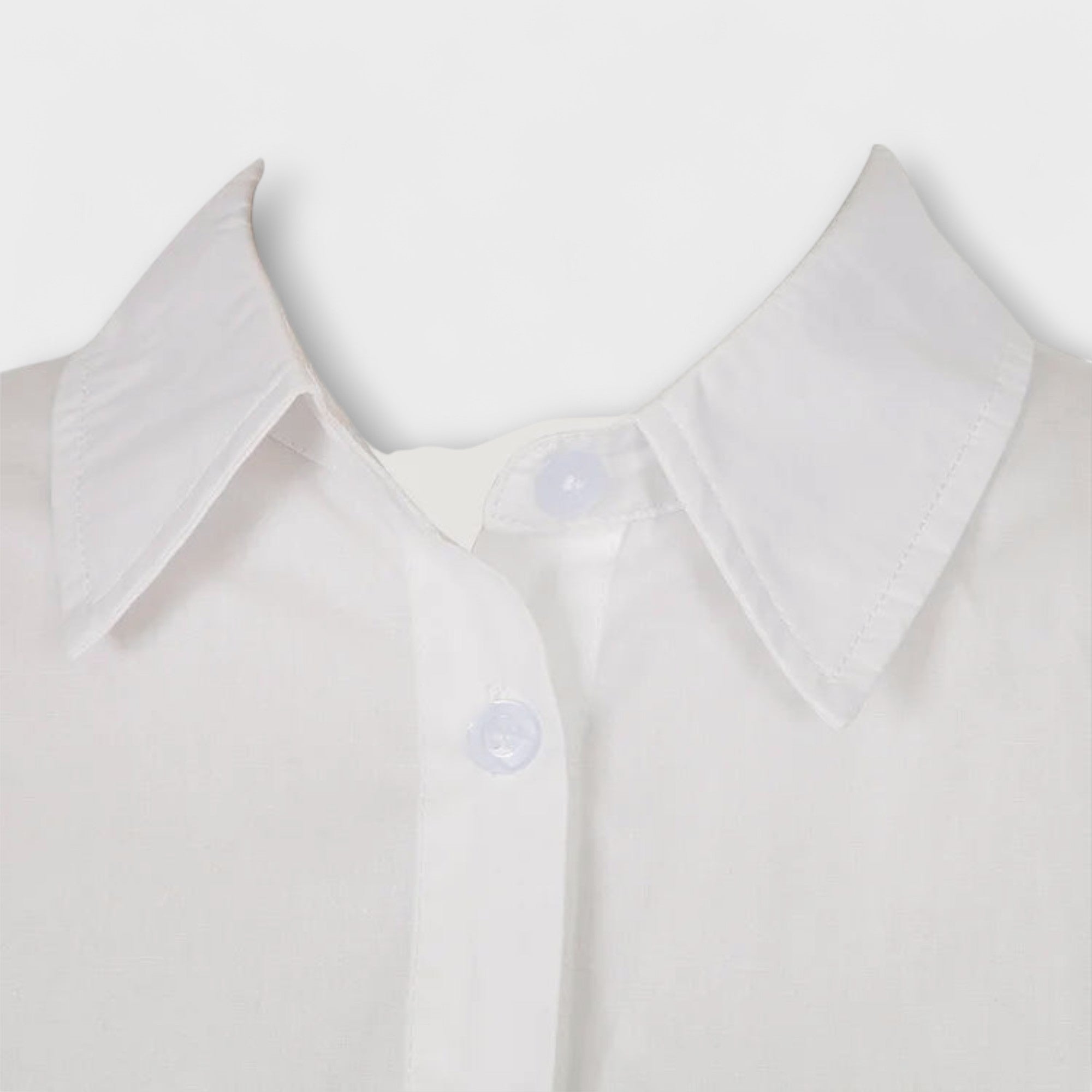 אינדיי - שמלת חולצה לבנה עם שרוולים ארוכים