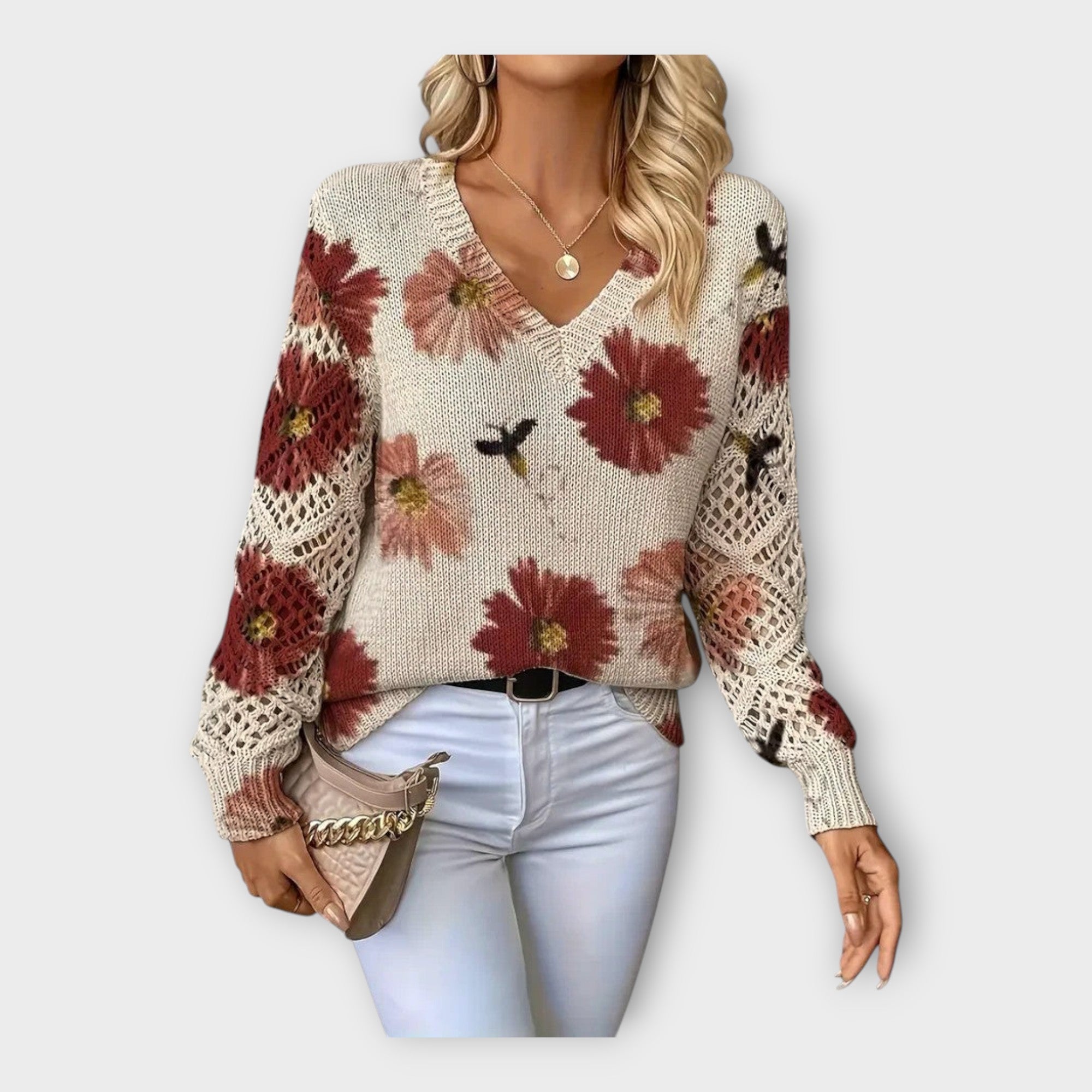 סוודר עם פרטי תחרה