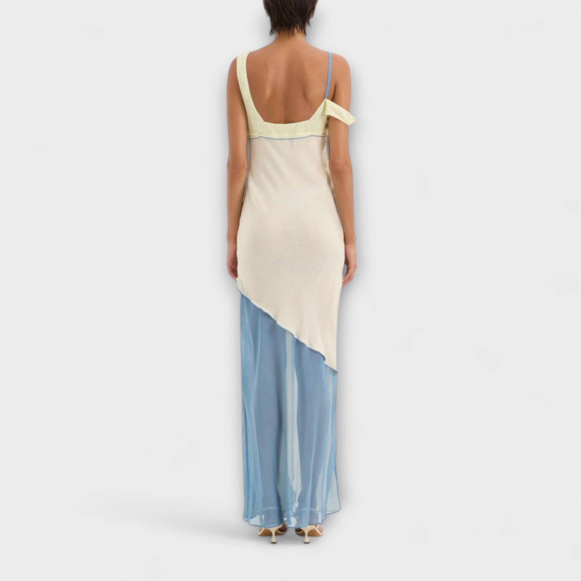 אלורה - שמלת מידי תמס עם פרטי חיבור