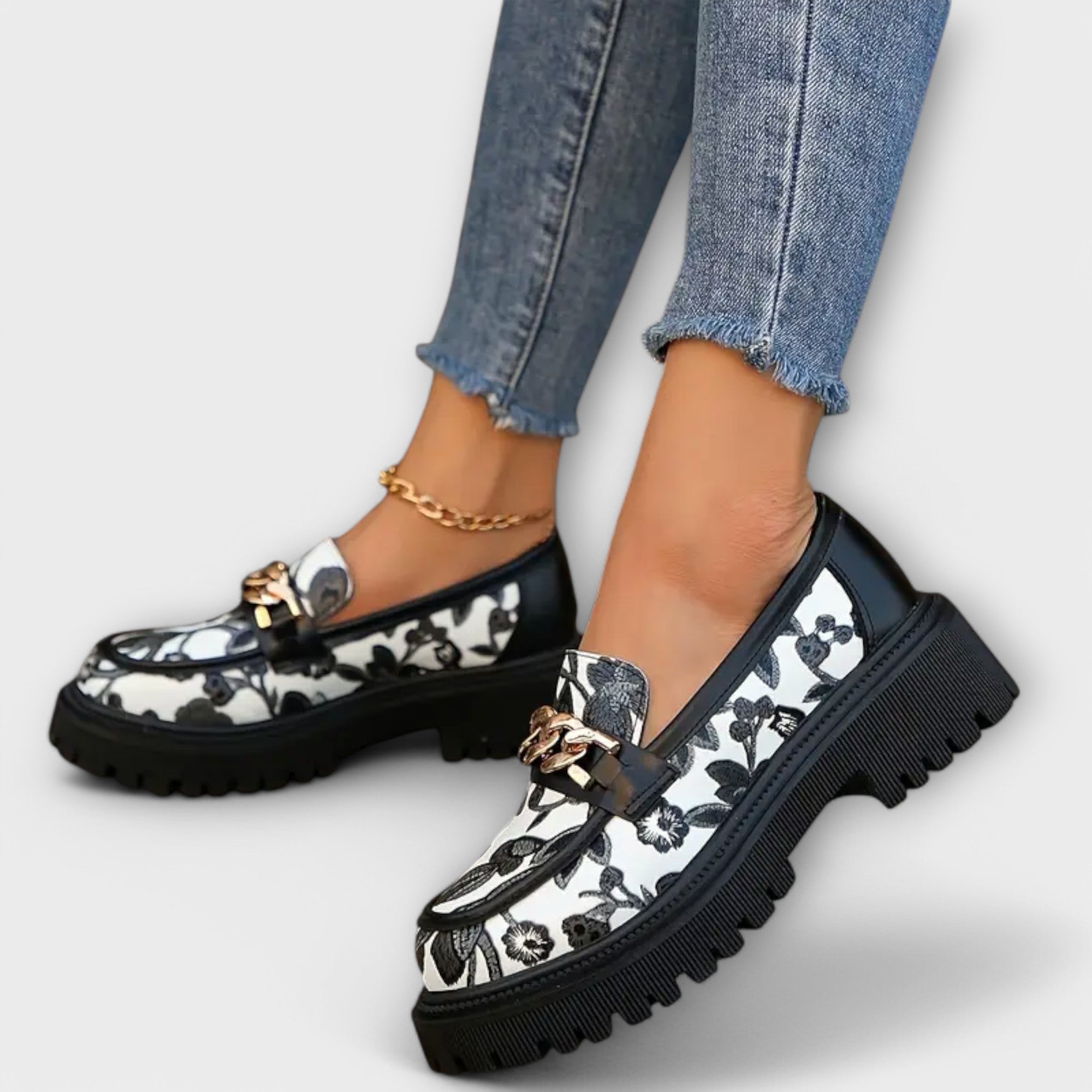 סנדרה - מוקסינים קלאסיים רטרו עם סגנון