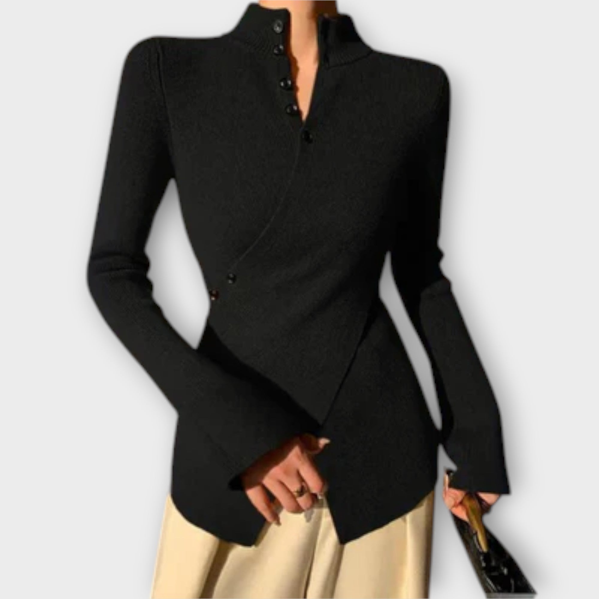 מיצ'יקו – חולצת טריקו צמודה ואלגנטית