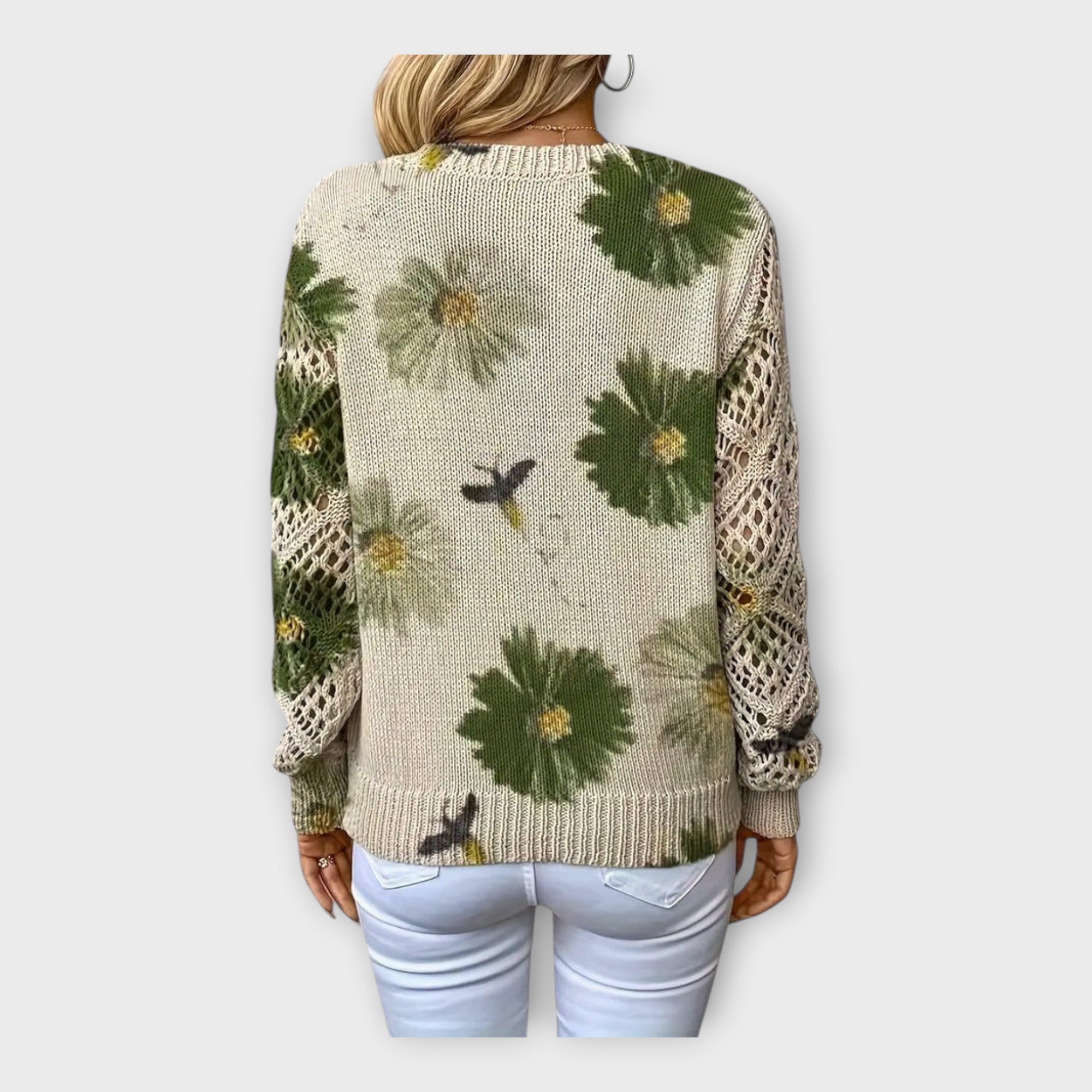 סוודר עם פרטי תחרה