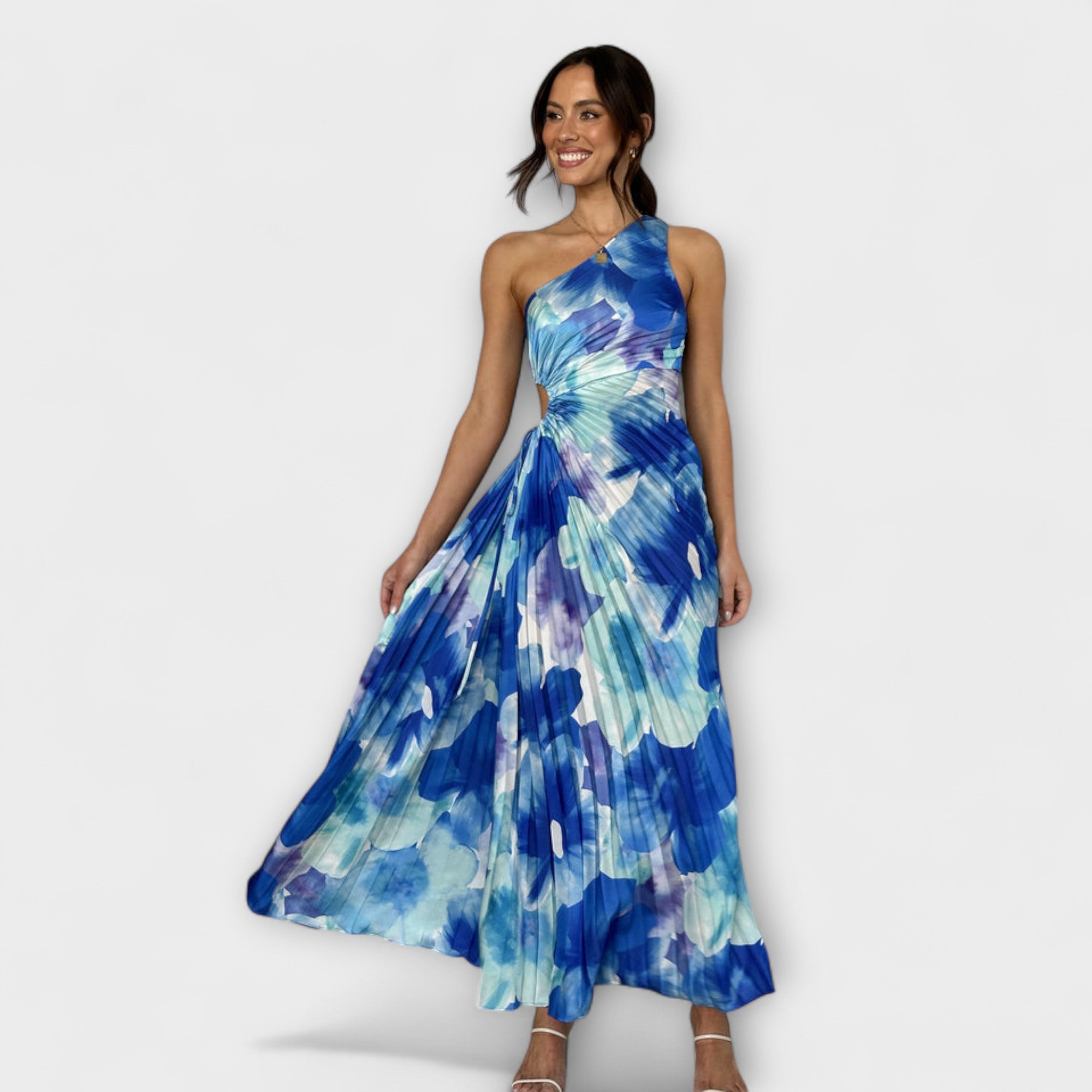 סיאנה - שמלת מקסי עם חיתוכים אלגנטיים