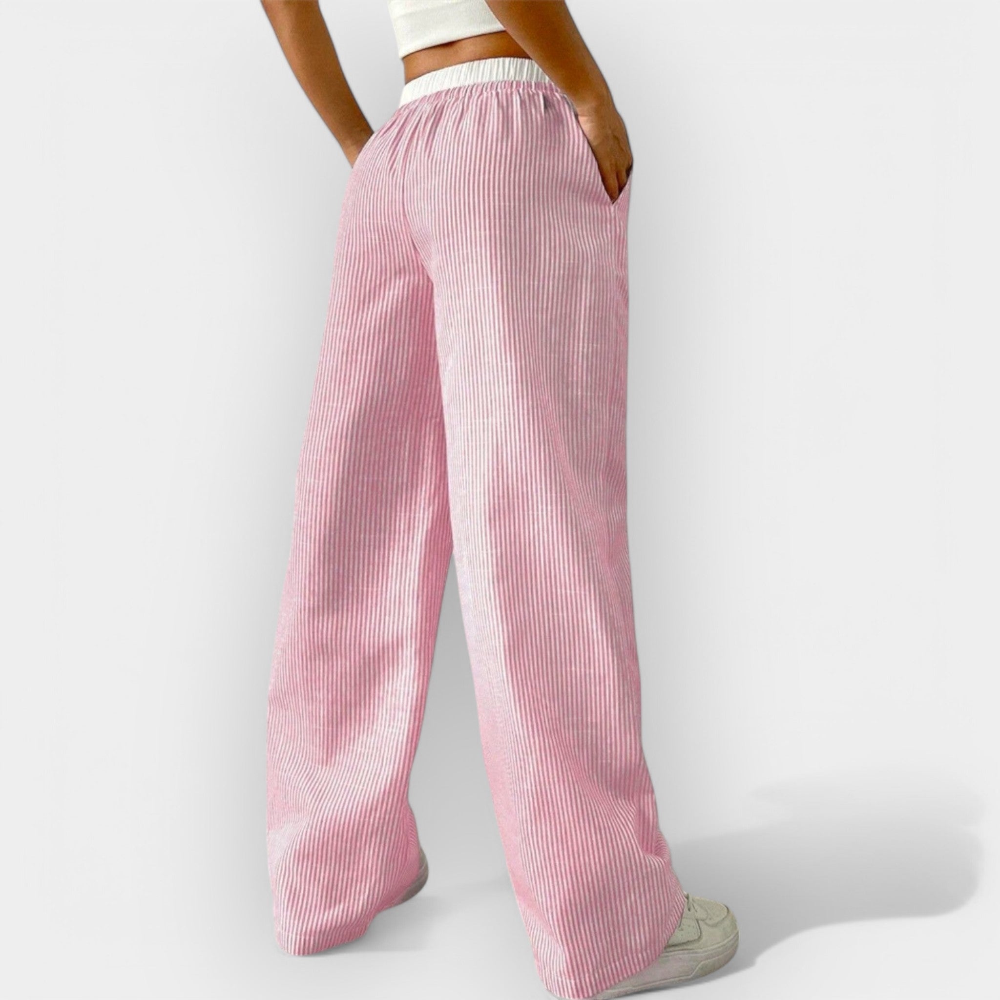 מכנסיים רחבים עם פסים