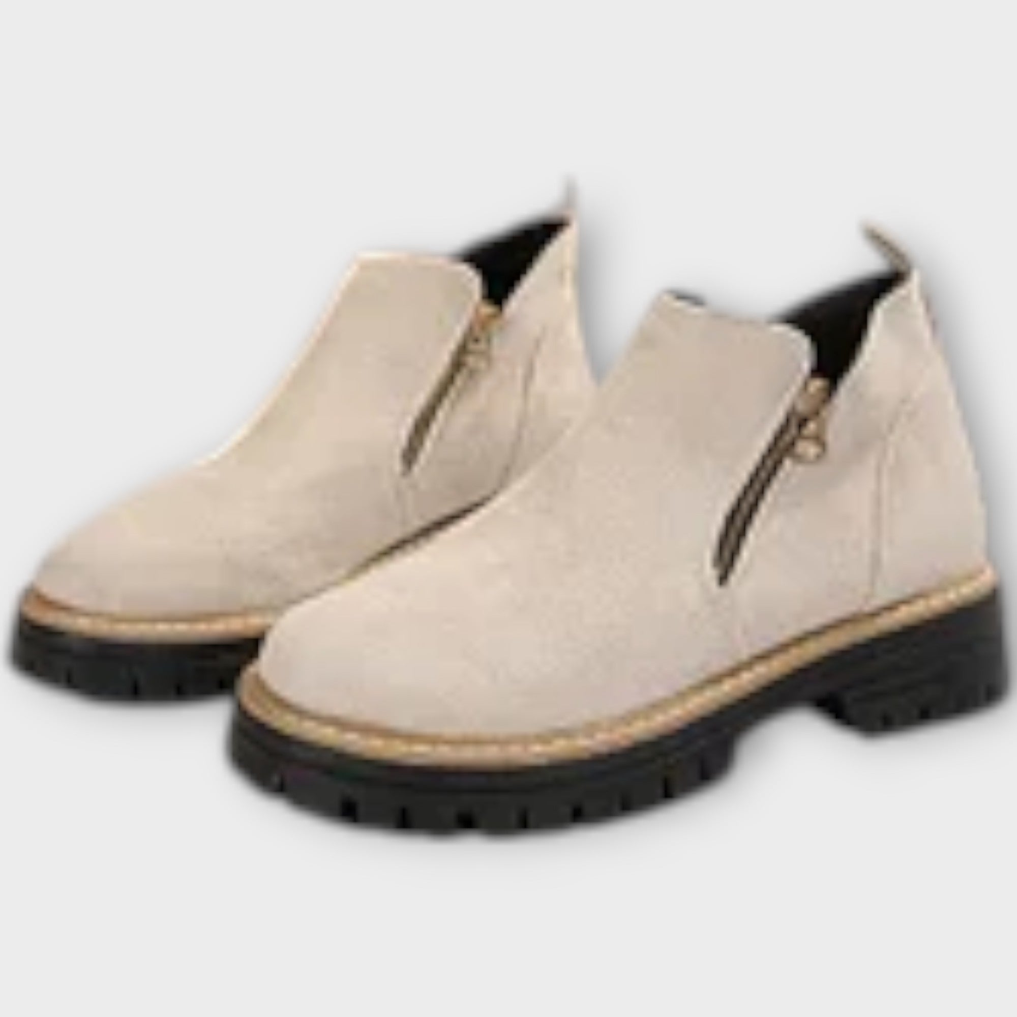 מגפיים בעיצוב אלגנטי ונוחות גבוהה