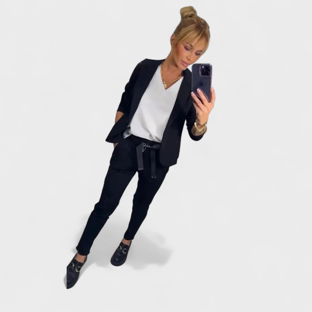 ניקה – סט מותאם אישית: ז'קט רך ומכנסיים רחבים