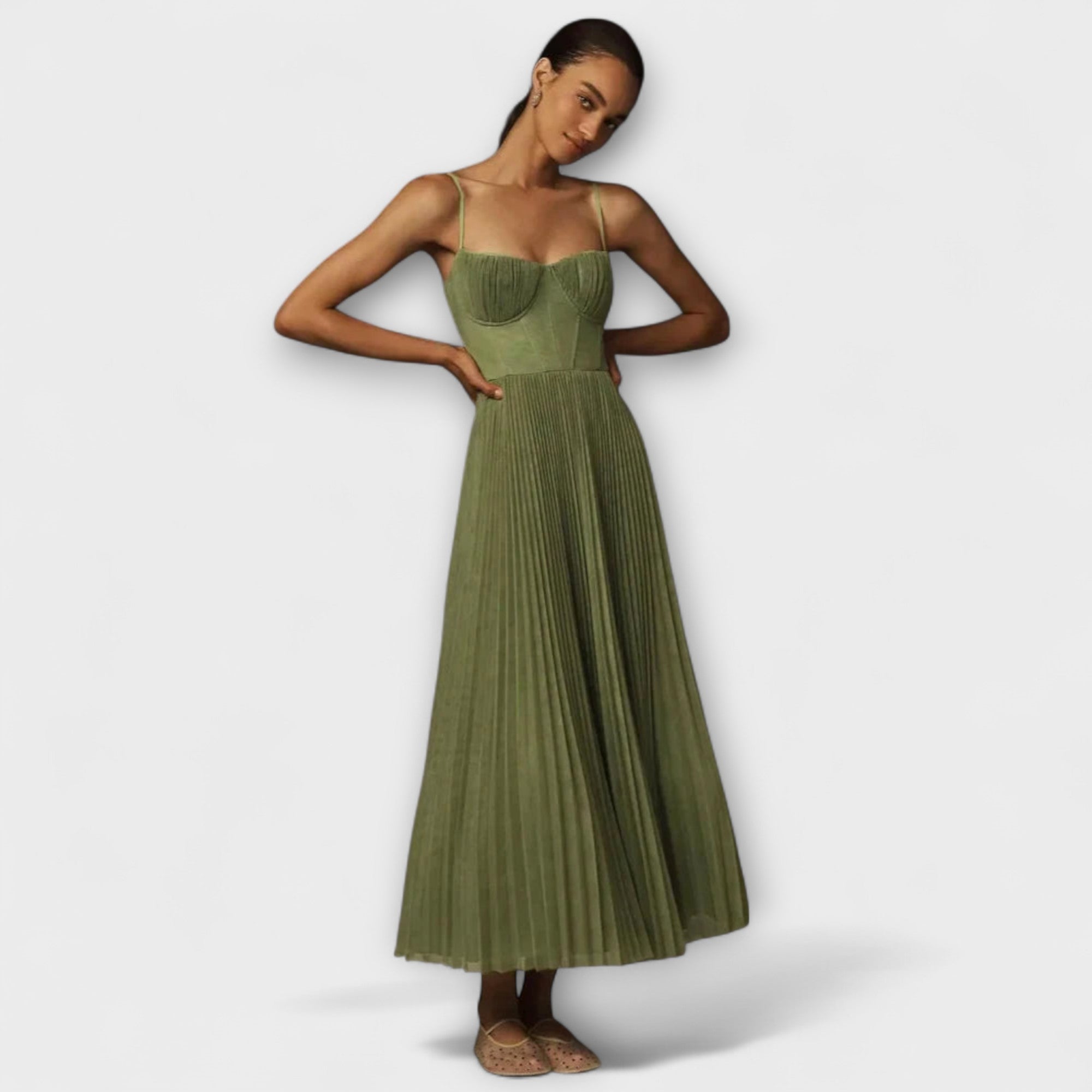 מרילין - שמלת מידי מקטיפה עם עיצוב בוסטייה