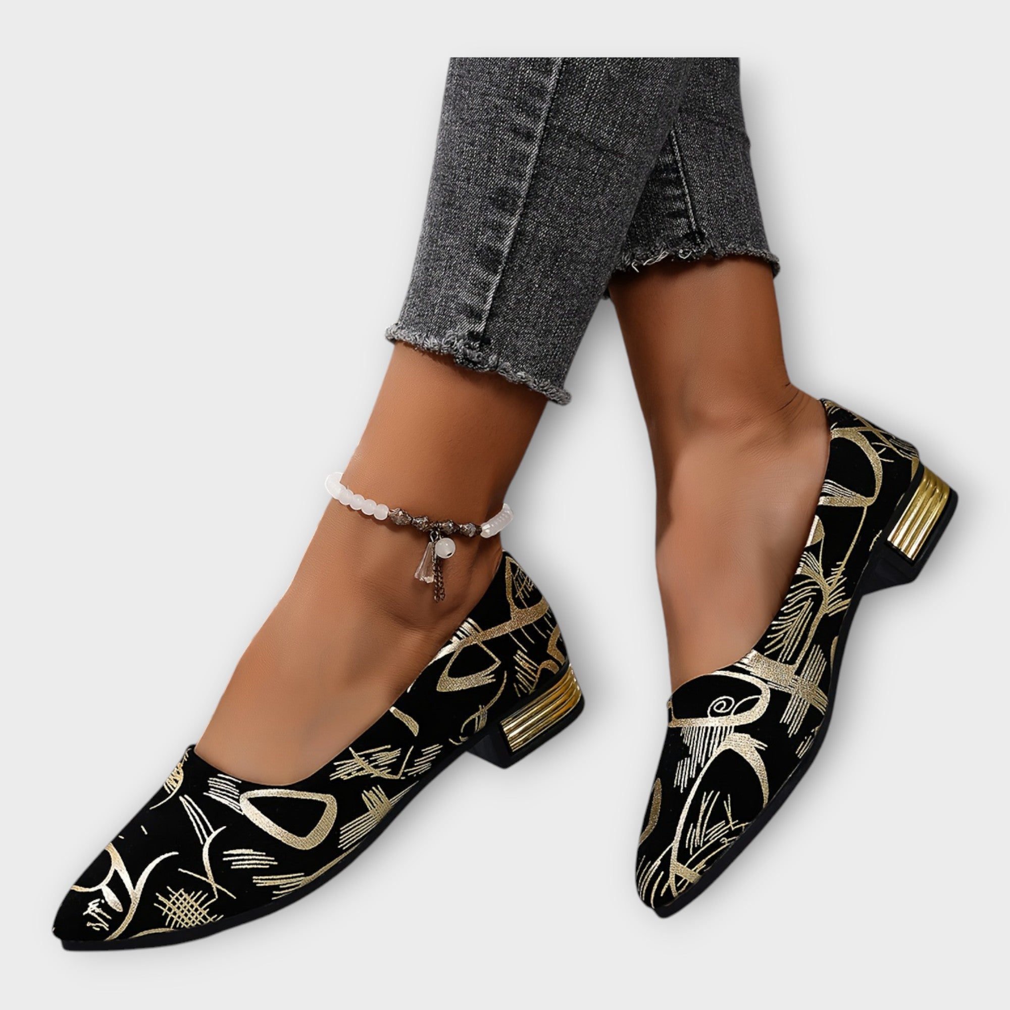 ballerinas אלגנטיות עם פרטים מעודנים