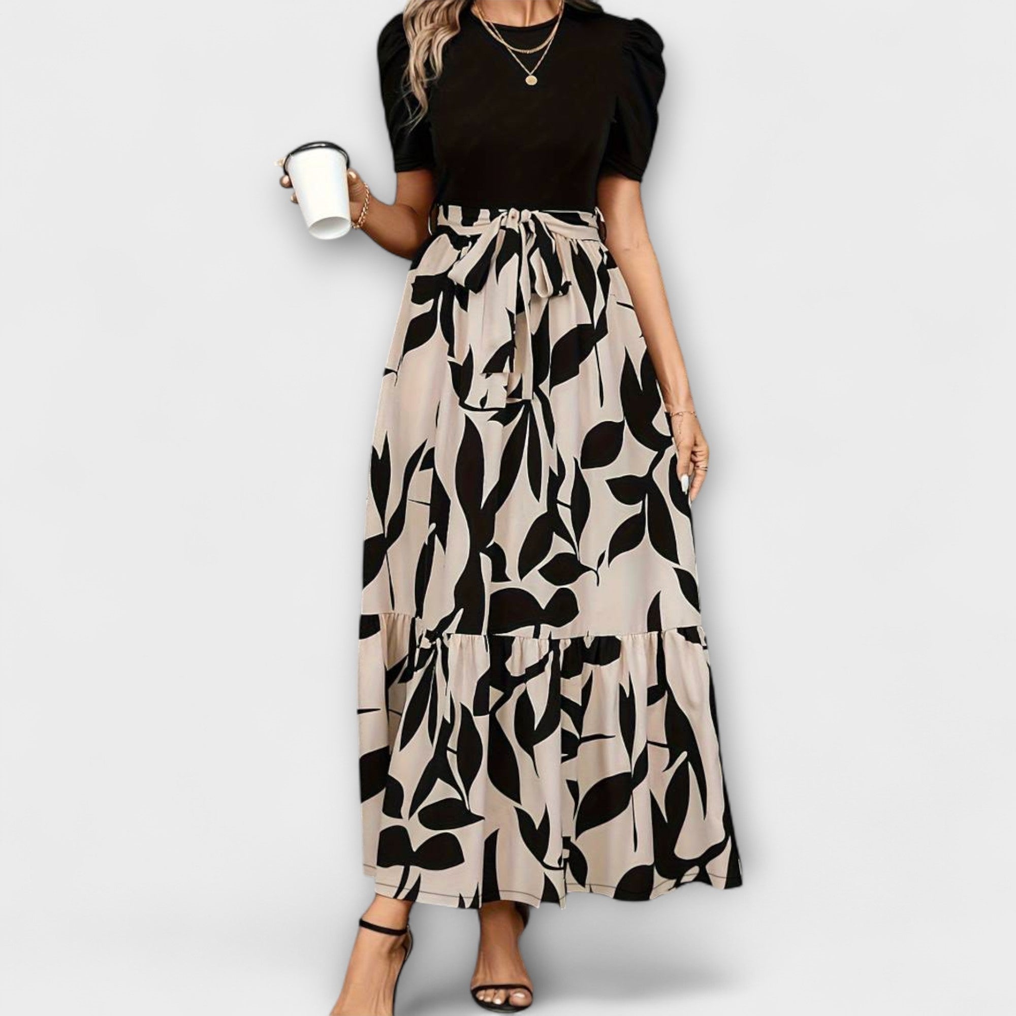 לונה - שמלת קיץ עם הדפס פרחים ופתח עגול