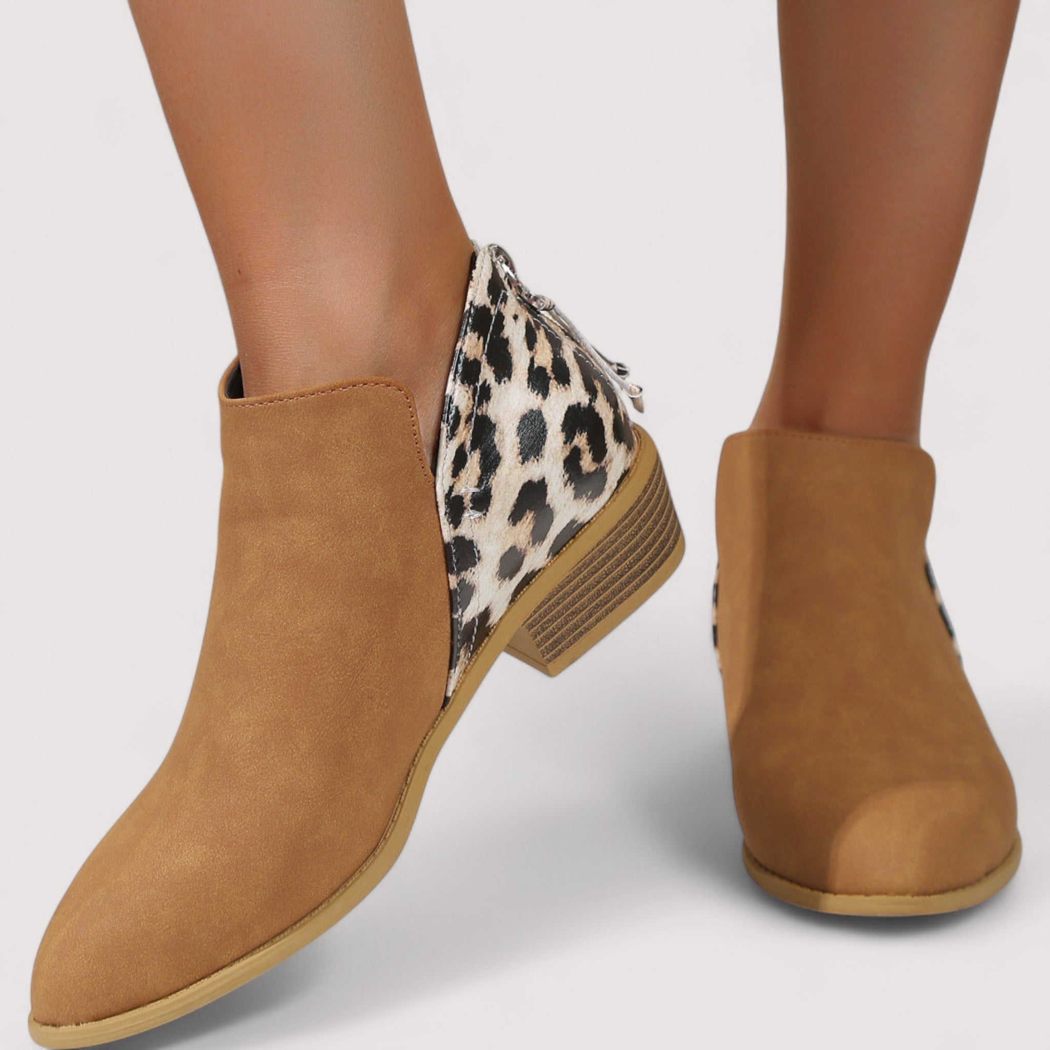 ג'וליה - מגפיים אלגנטיים מעור זמש