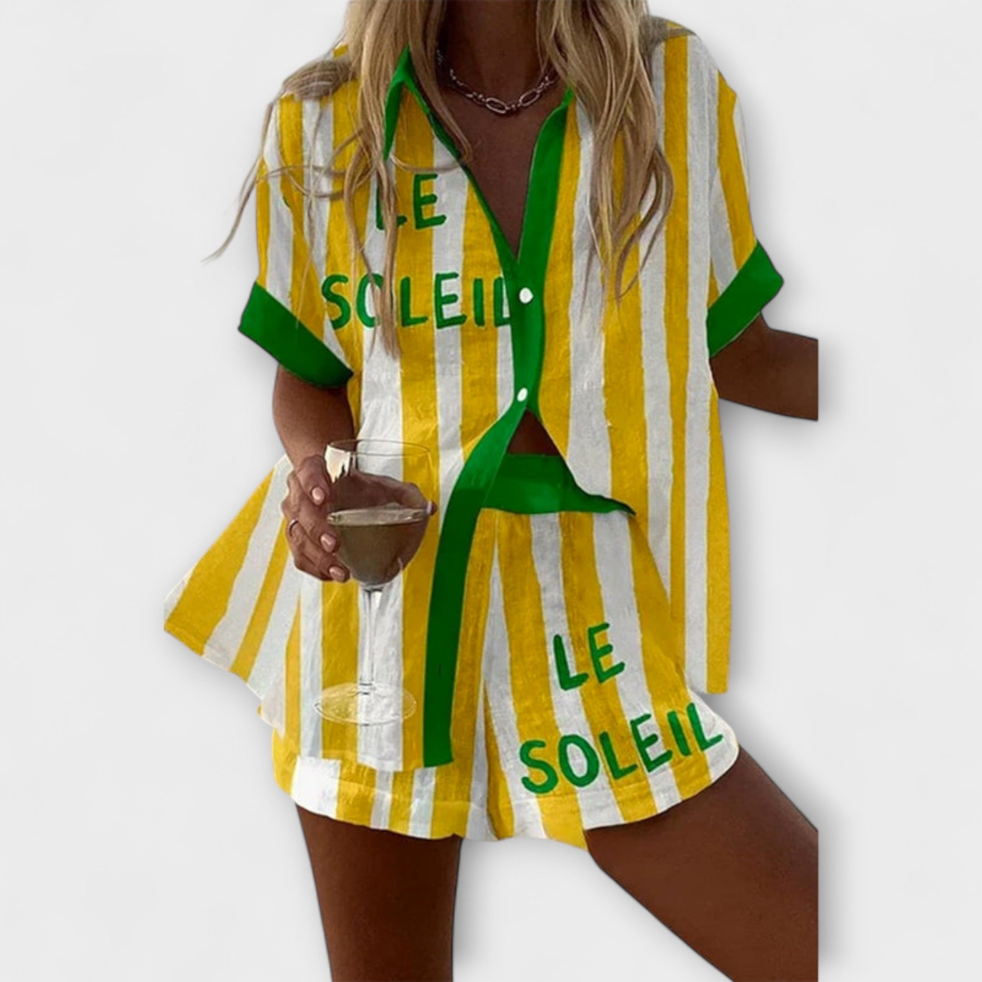 הלורה – סגנון פשתן צהוב עם שיק