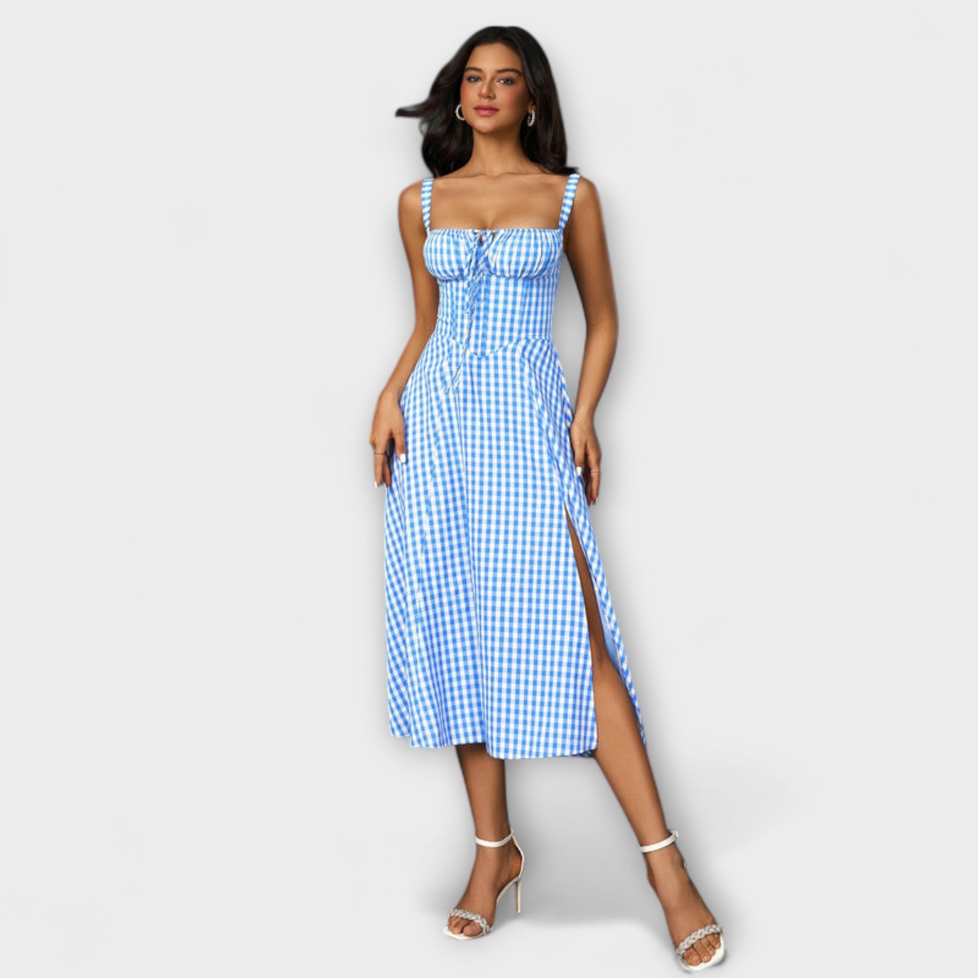 הופ - שמלת רושנטופ עם פרטי חריצים