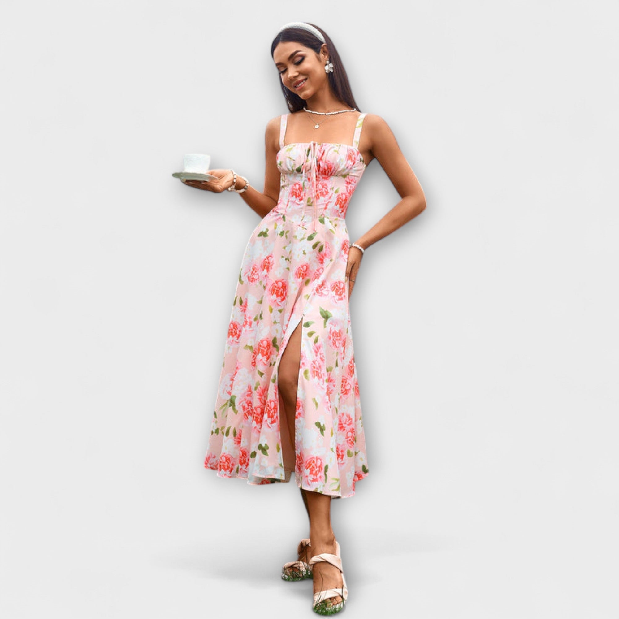 הופ - שמלת רושנטופ עם פרטי חריצים