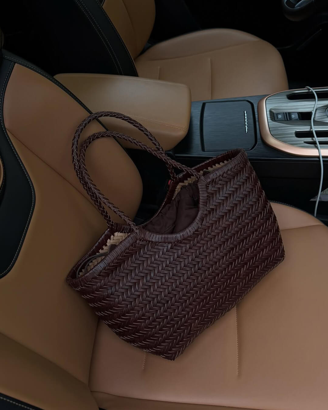 תיק ריקה מעור סינתטי קלוע