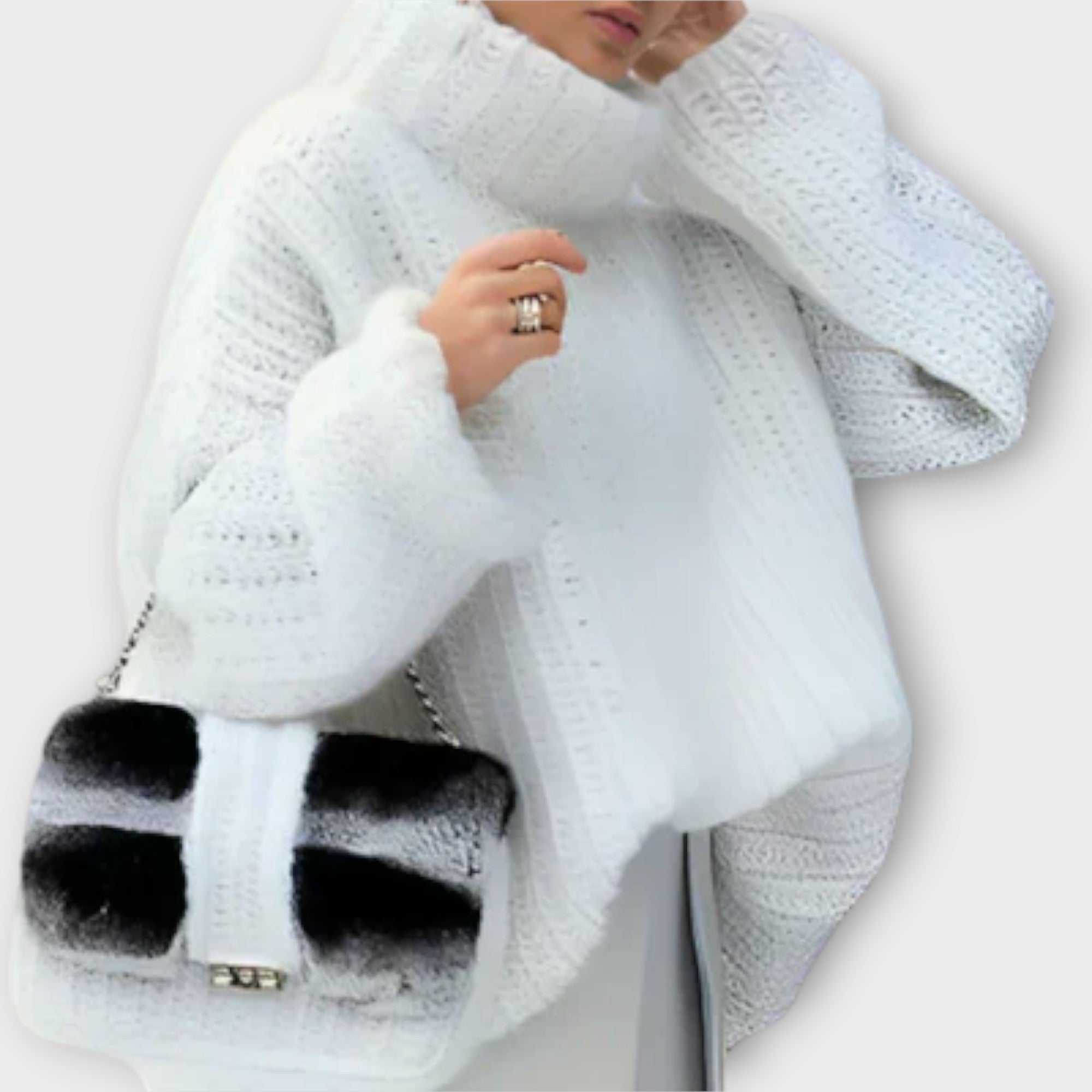 פולינה - סוודר נשים עם כובע רך