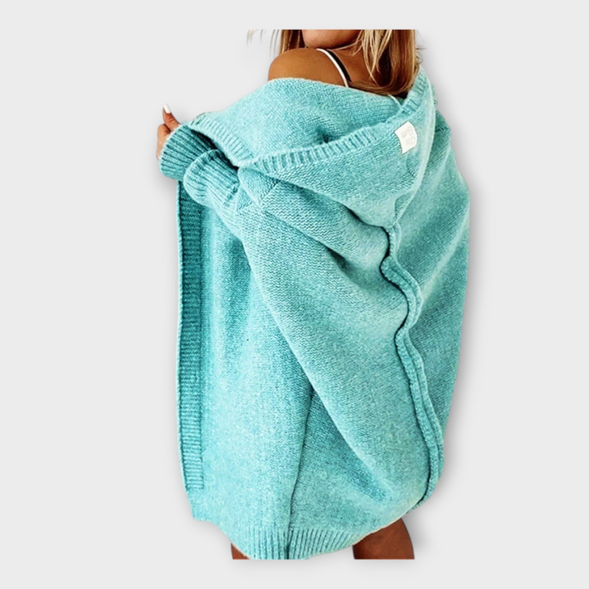 סוודר עם כובע