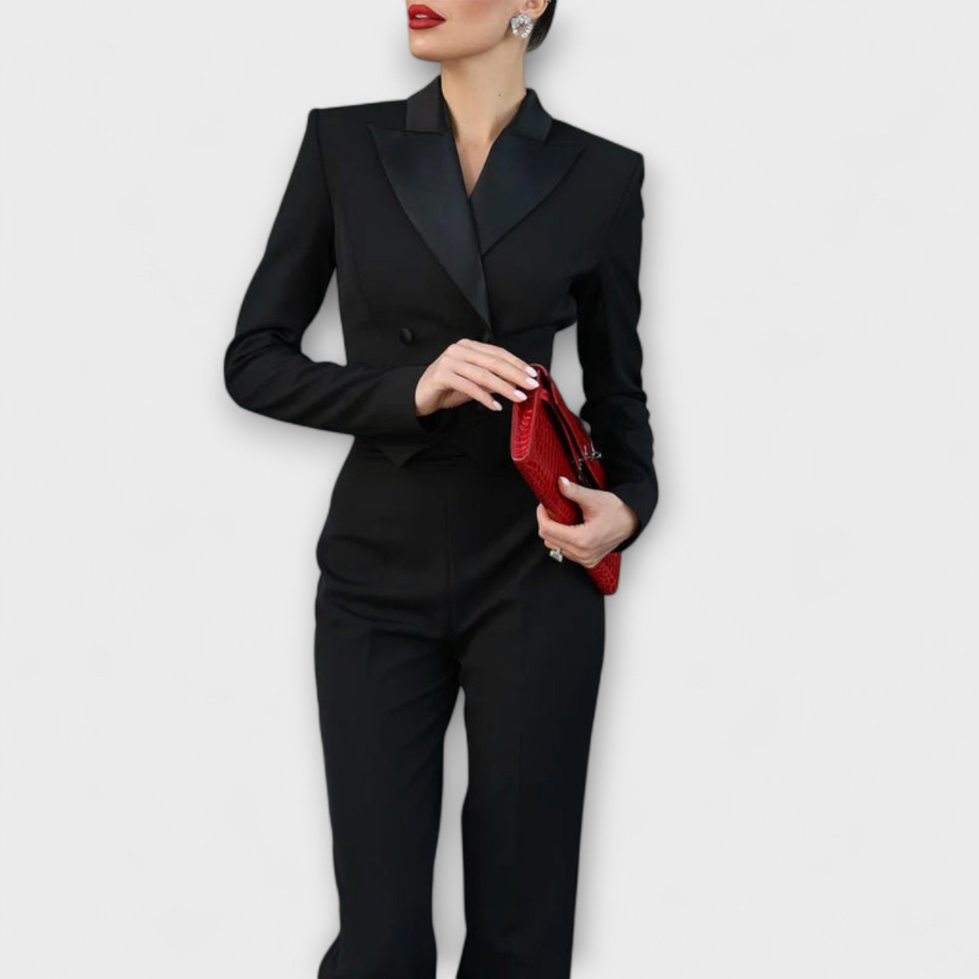 נועה - סט בלייזר קצר עם פנינים שחורות ללא גב