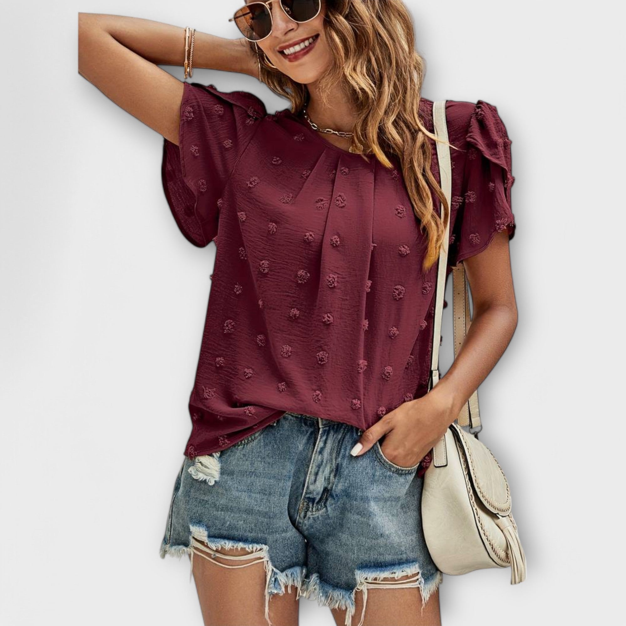 שארלוט - החולצה המושלמת עם נקודות