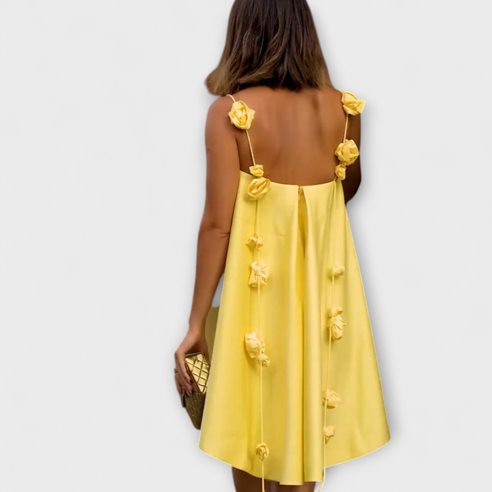 ירדן - שמלת מיני פרחונית אופנתית עם רצועות