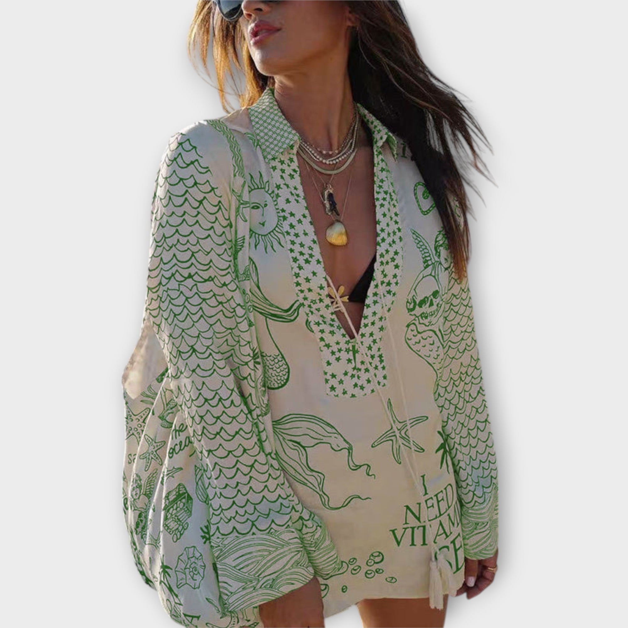 ליב - חולצת קטיפה עם פומפונים ומכנסיים קצרים