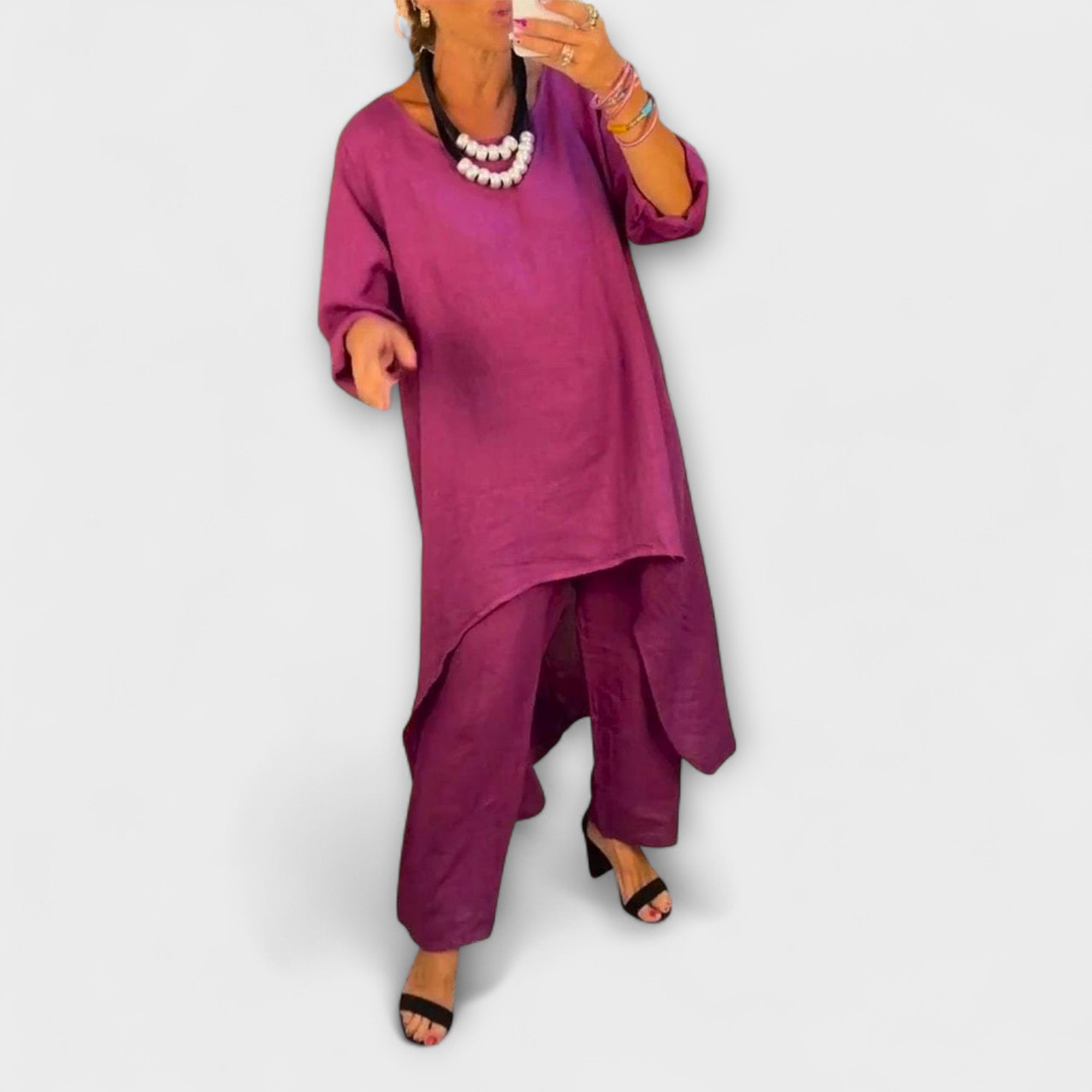 טביאה - חליפת פשתן עם צווארון עגול