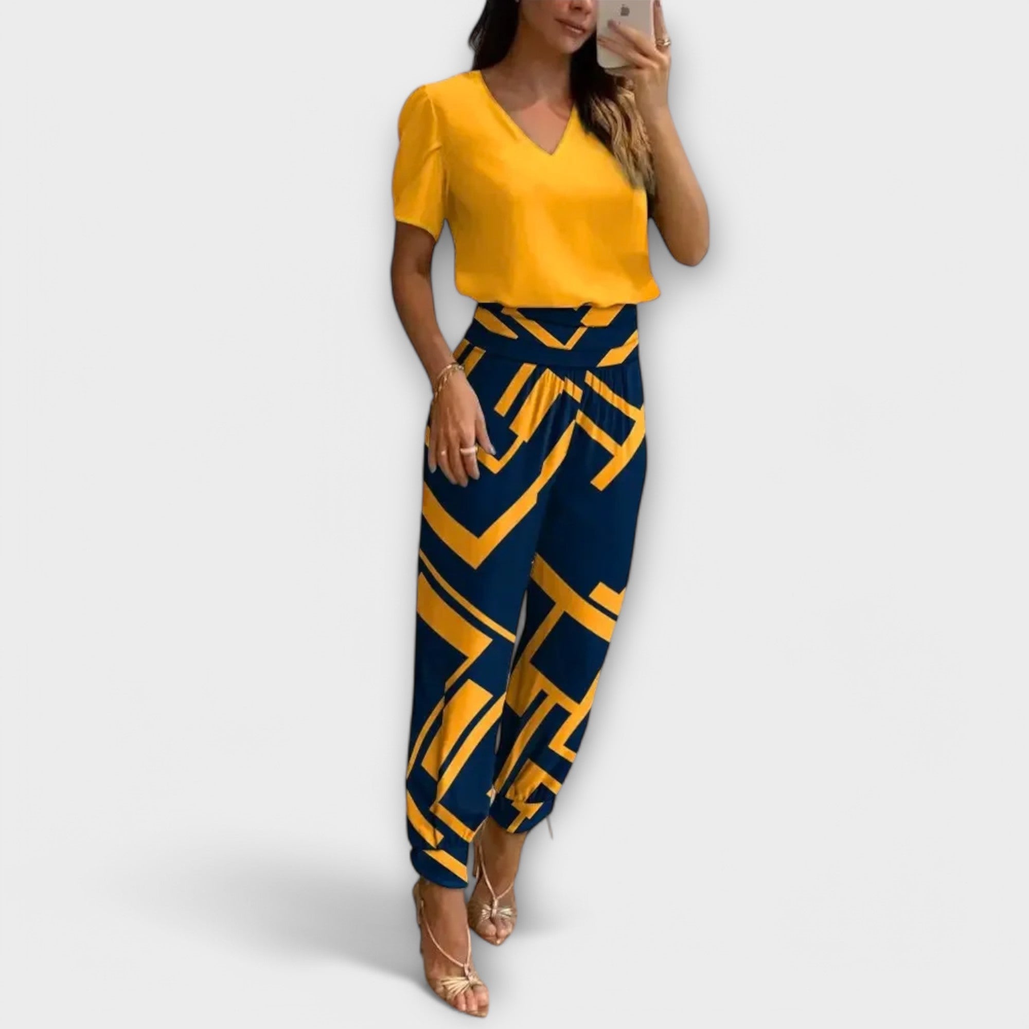 אירמלין – סט אלגנטי עם חולצה ומכנסיים