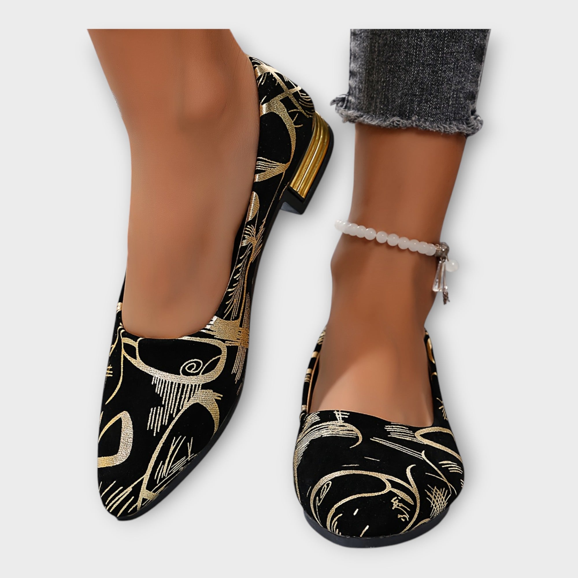 ballerinas אלגנטיות עם פרטים מעודנים