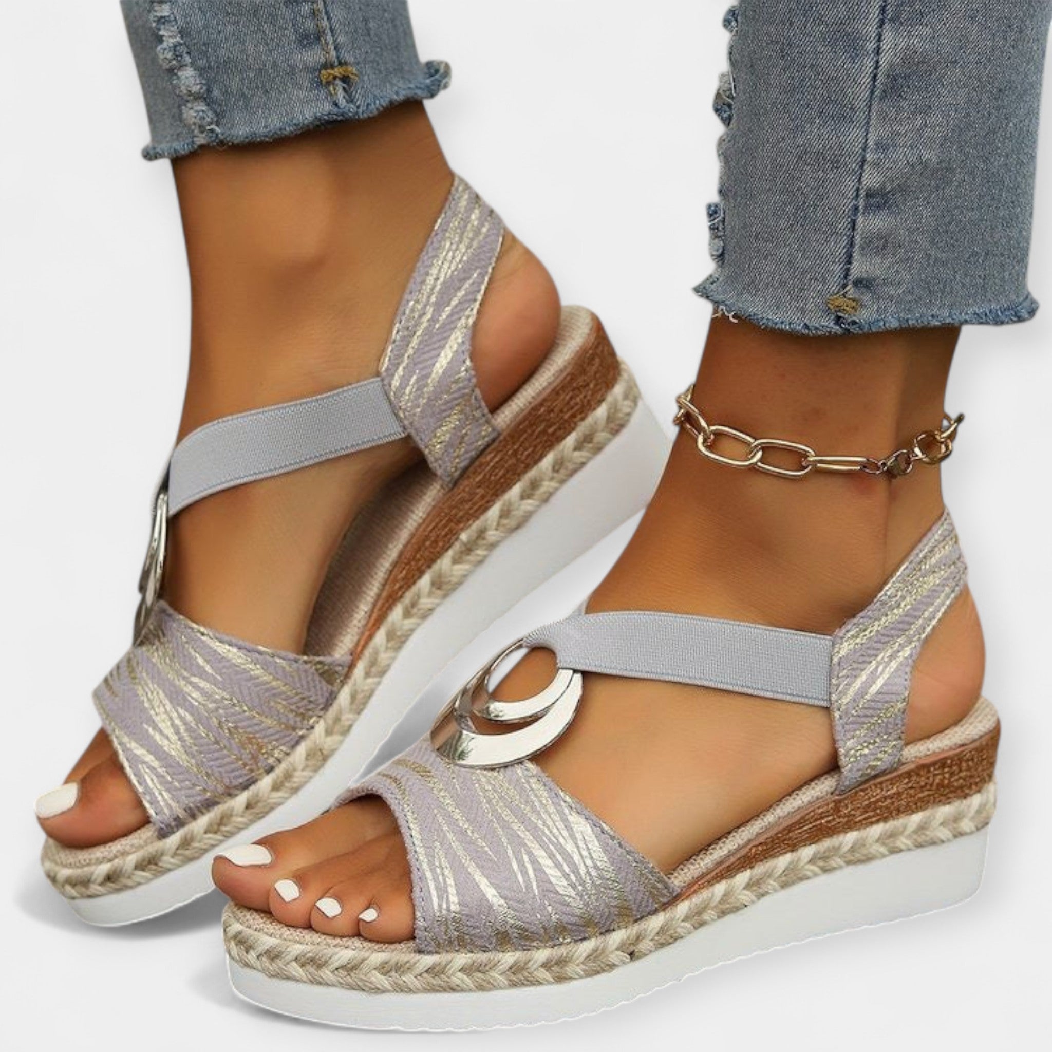 סנדלים רומאיים עם אריגה