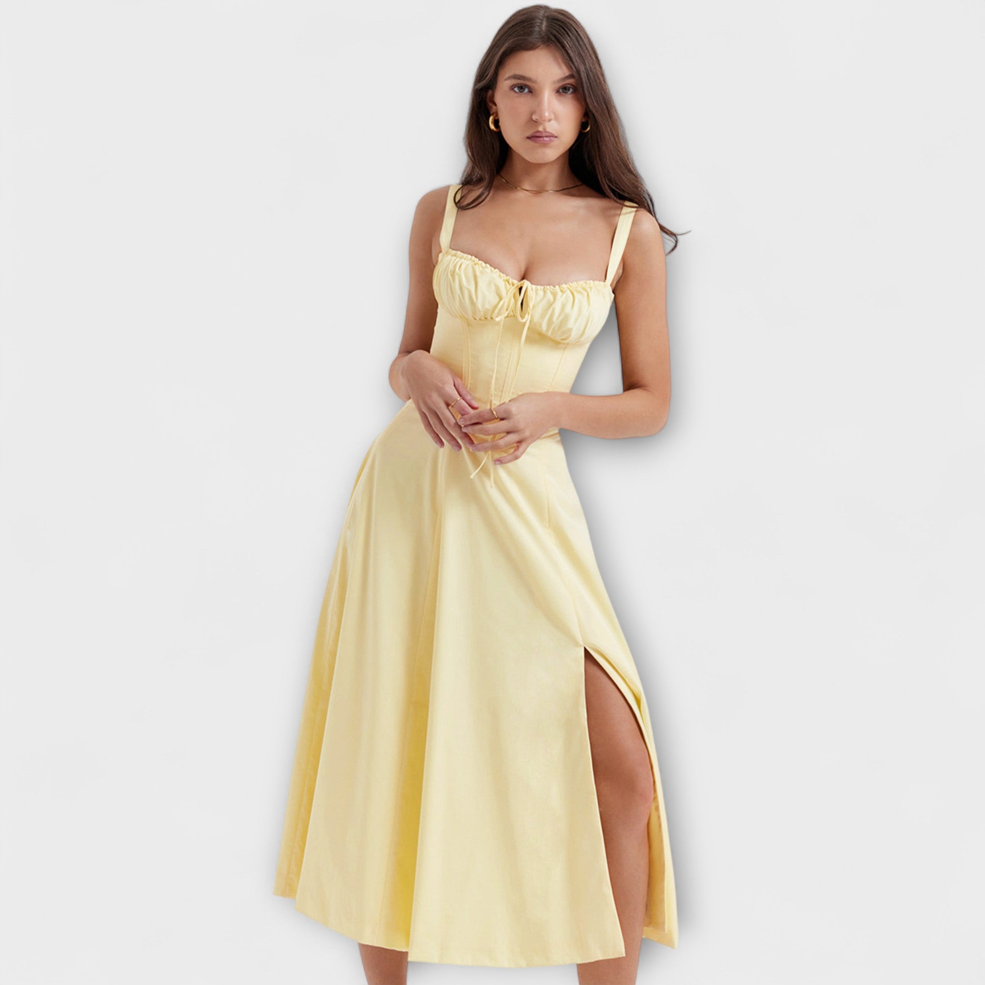 זיפוראס - שמלת בוסטייר מעוצבת עם הדפס פרחים מודרני