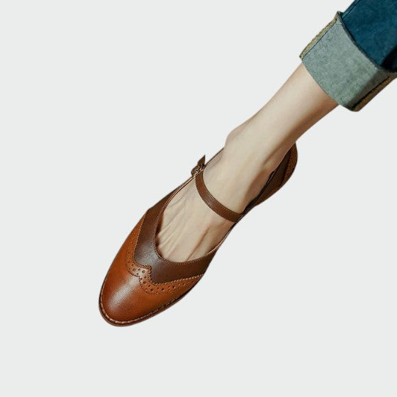 אוליביה - נעלי מרי ג'יין עם קסם וינטג'