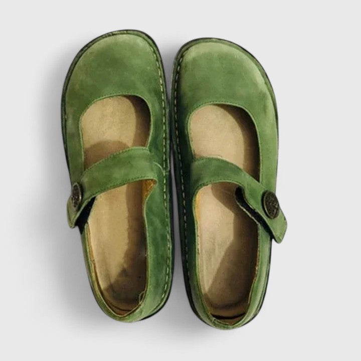 אוליביה - נעלי מרי ג'אן עם קסם