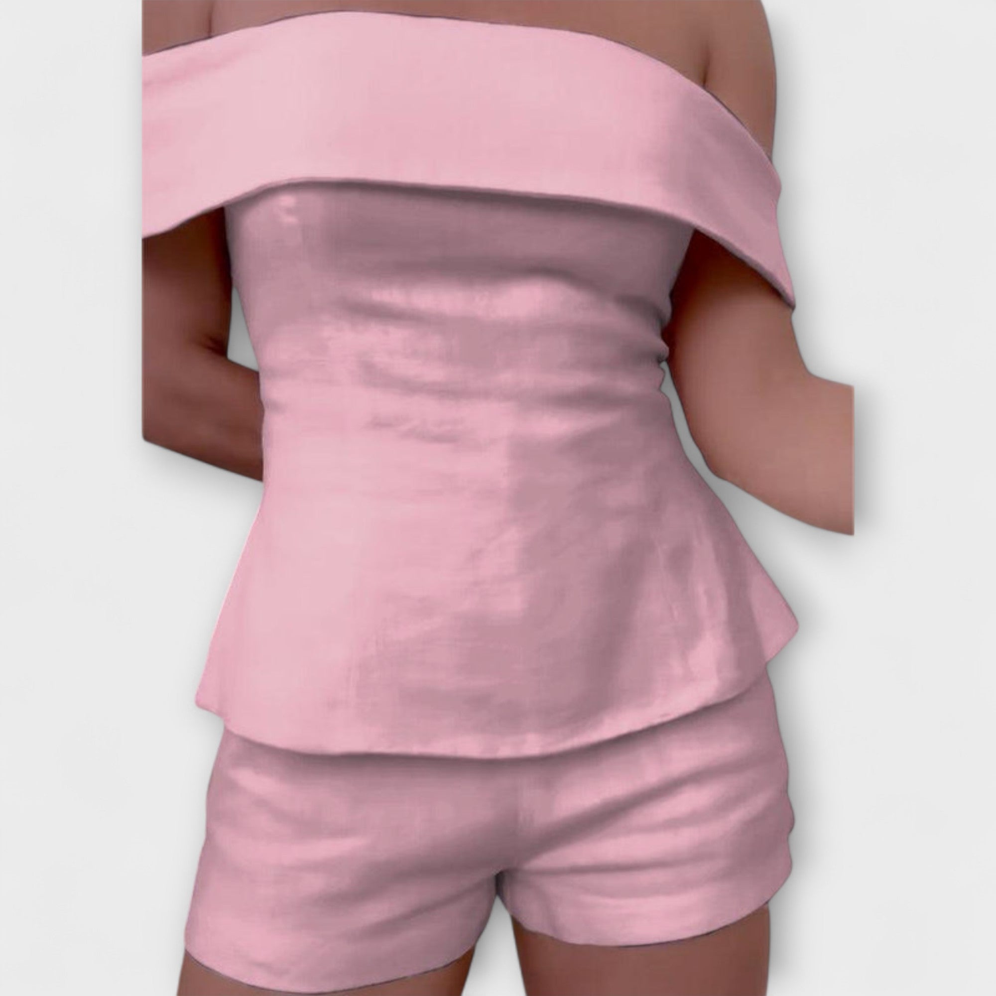 אוליביה - סט דו חלקי מבד כותנה ולבן