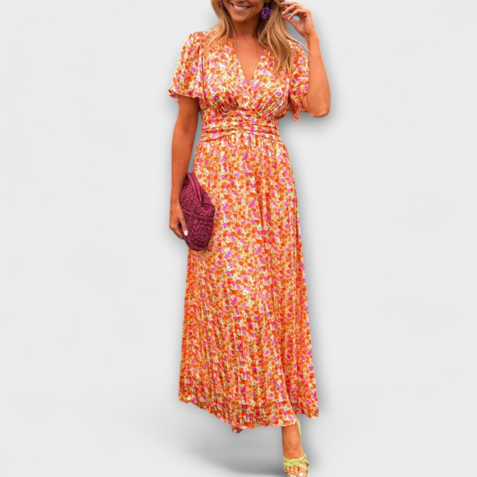 אלסי - שמלת V-צוואר קלאסית