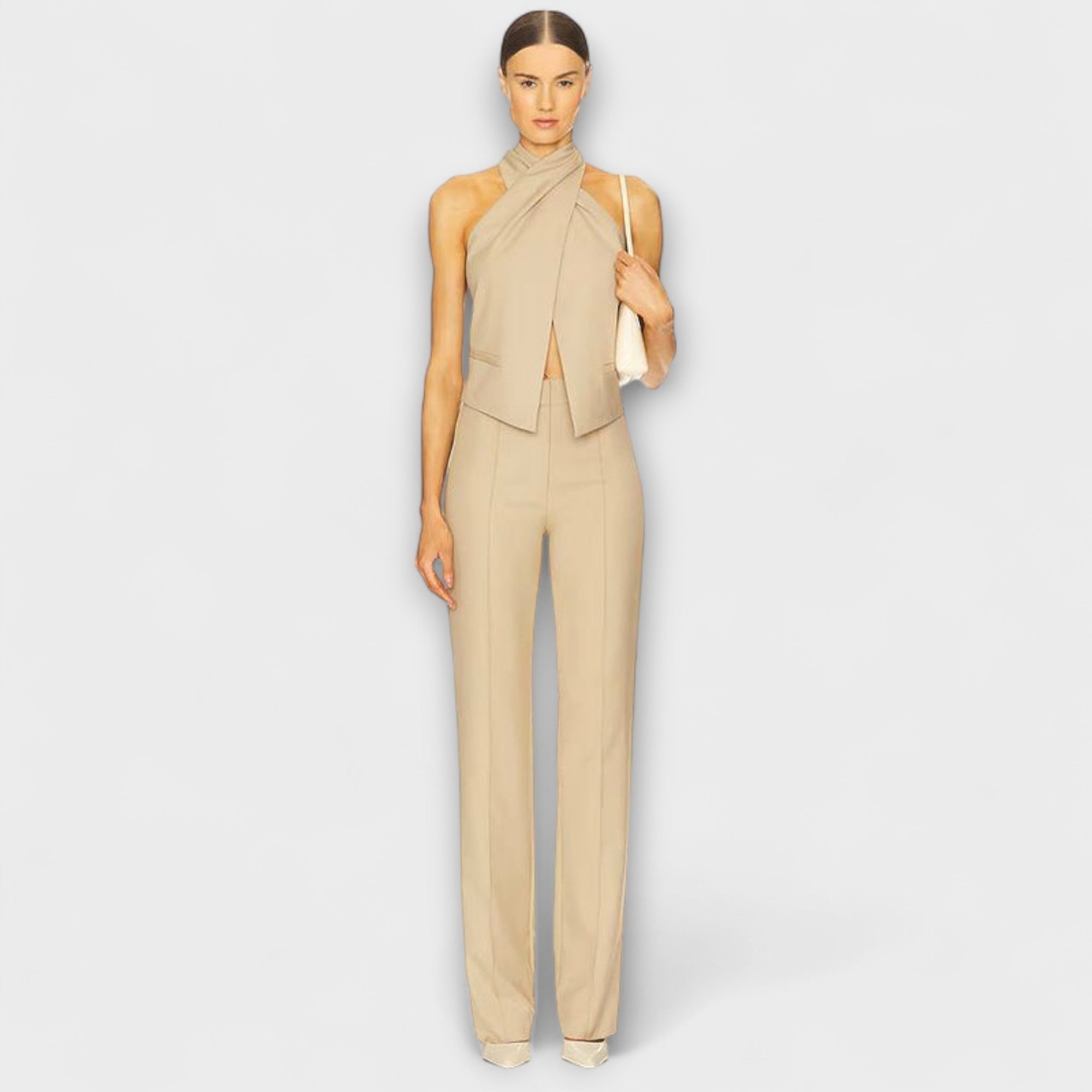 ג'וני - טנק טופ עם צווארון חוצה