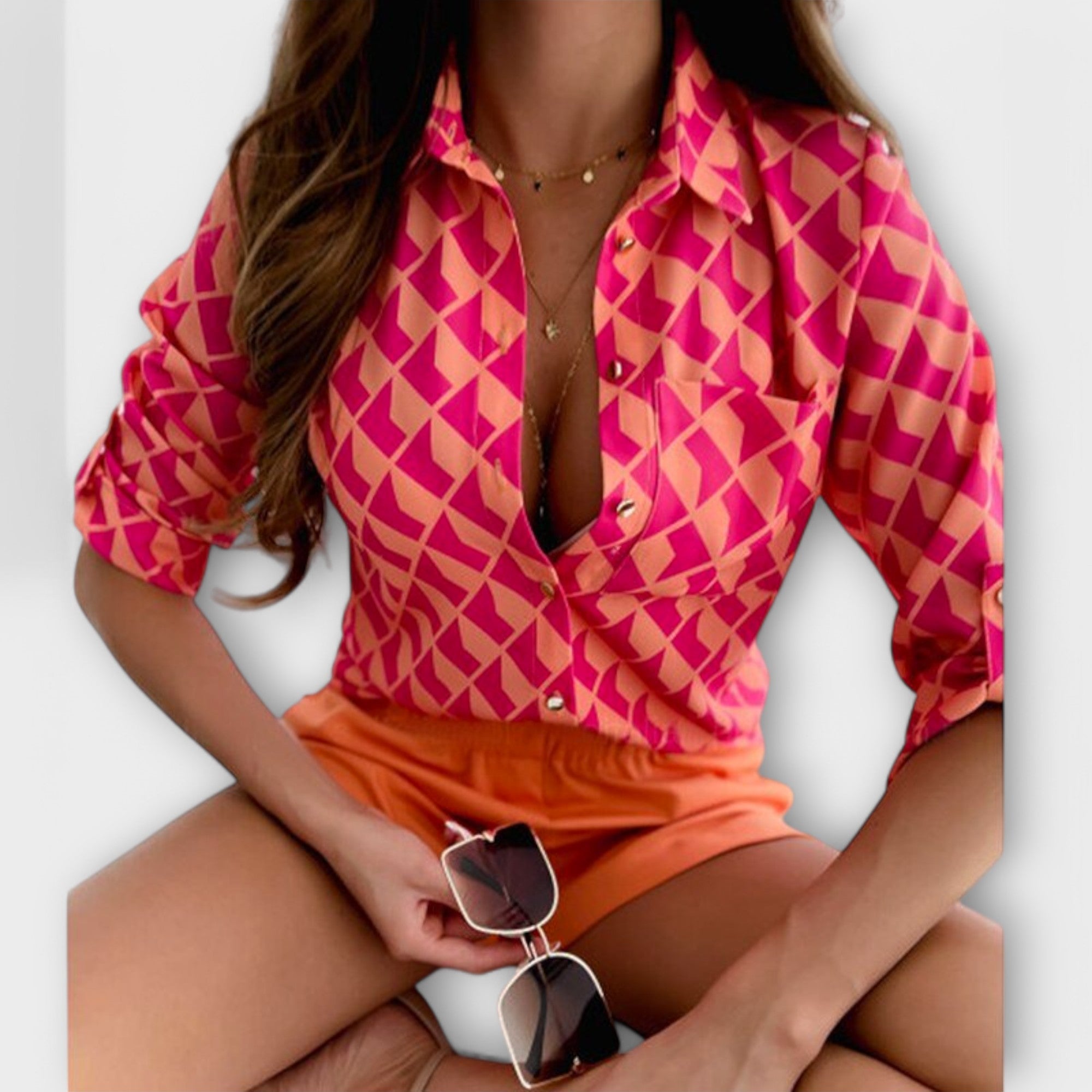 חולצה עם צווארון קלאסי