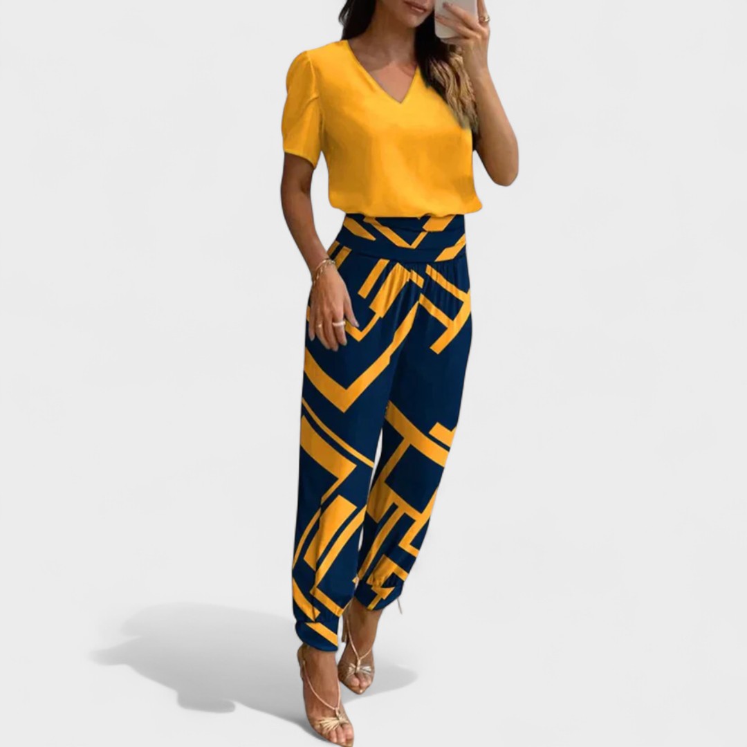 מרגרידה - מכנסיים אלגנטיים לנשים" 

אפשר לנסח את הכותרת כך: "מרגרידה - מכנסיים נשיים אלגנטיים