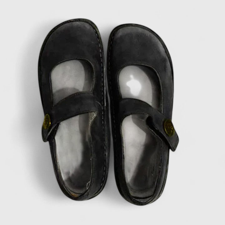 אוליביה - נעלי מרי ג'אן עם קסם